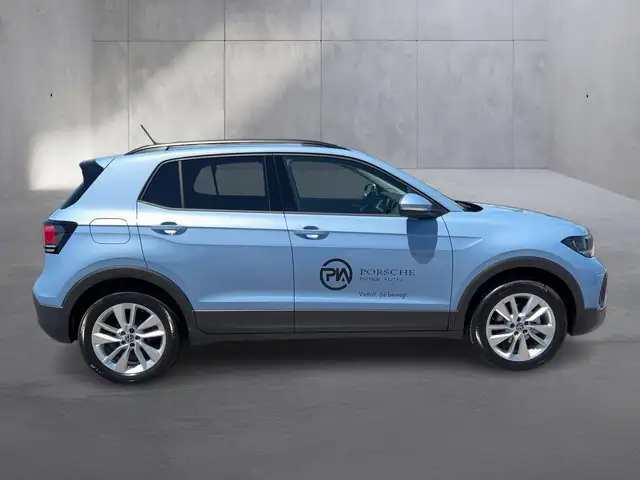 Volkswagen T-Cross view 6