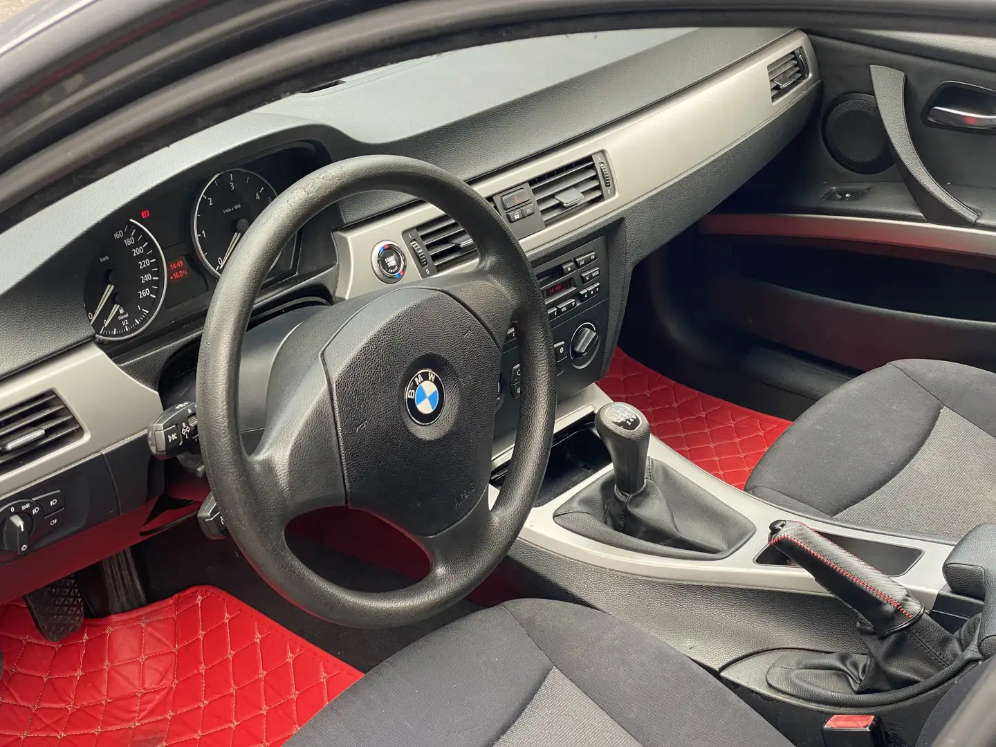 BMW 318 d - 2