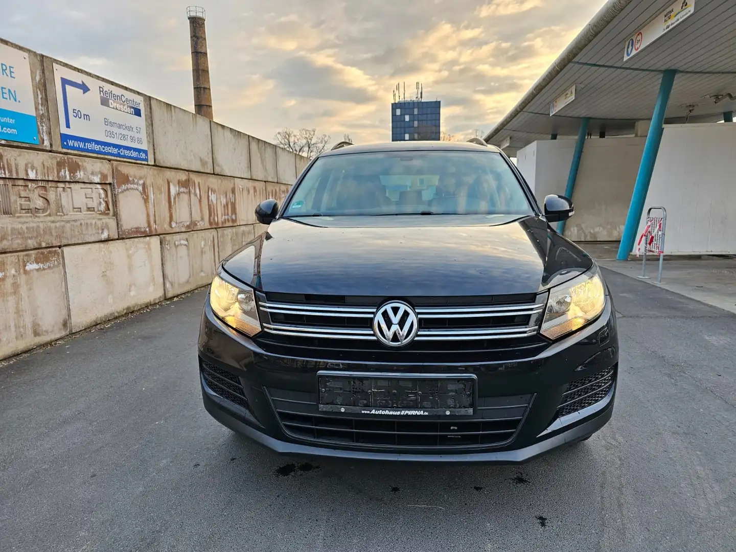 Volkswagen Tiguan 1.4 TSI BlueMotion Technology Trend Noir - 2