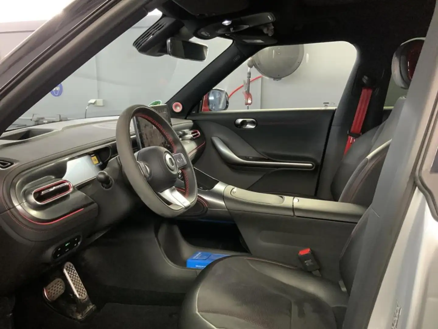 smart #1 AWD Brabus MEMORY+360°KAM+DISTRONIC+HEAD-UP Argent - 2