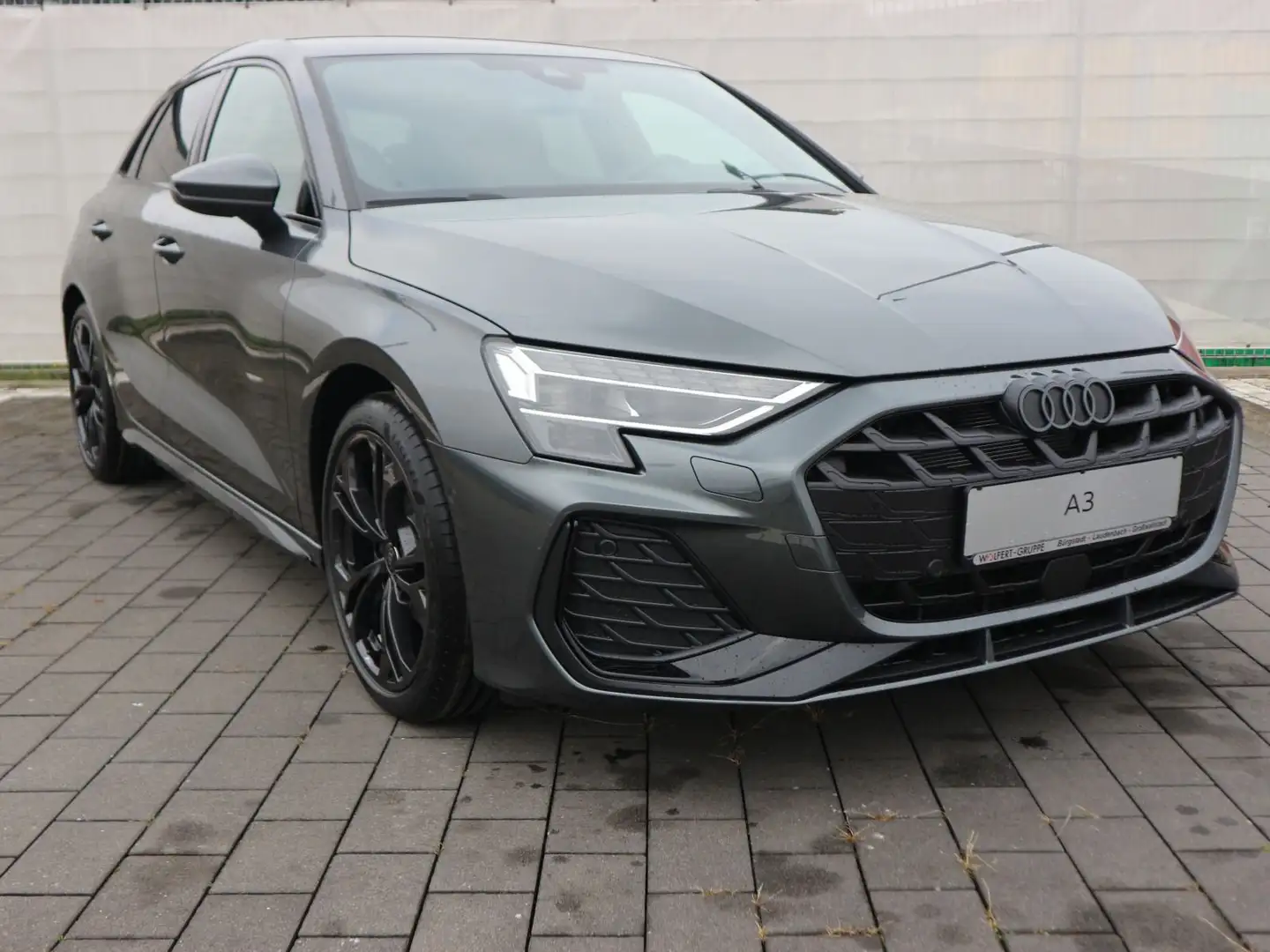 Audi A3 S line 35 TDI S tronic*AHK*MATRIX* Grau - 2