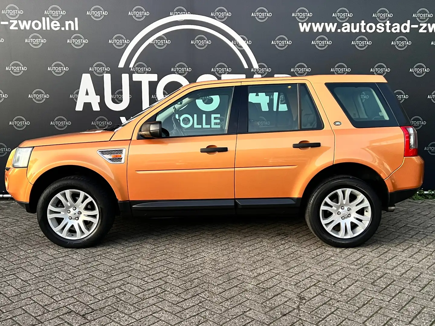 Land Rover Freelander 3.2 i6 HSE 4x4 NL-Auto/2e Eigenaar/Automaat/Pano/N Orange - 2