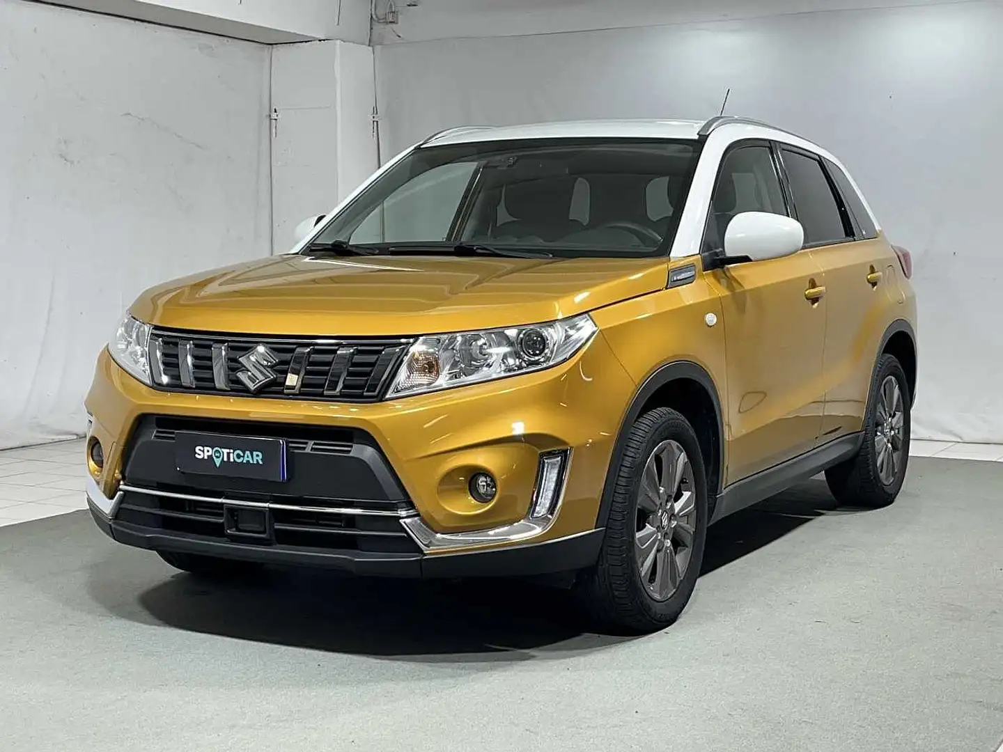 Suzuki Vitara 1.0 Boosterjet 4WD AllGrip Cool Oro - 1
