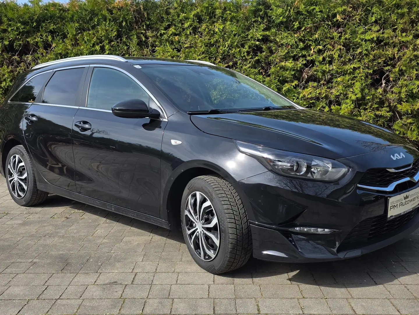 Kia Ceed SW / cee'd SW Ceed SW 1,6 CRDi Silber 48V 1.Besitz Kamera Navi Schwarz - 2