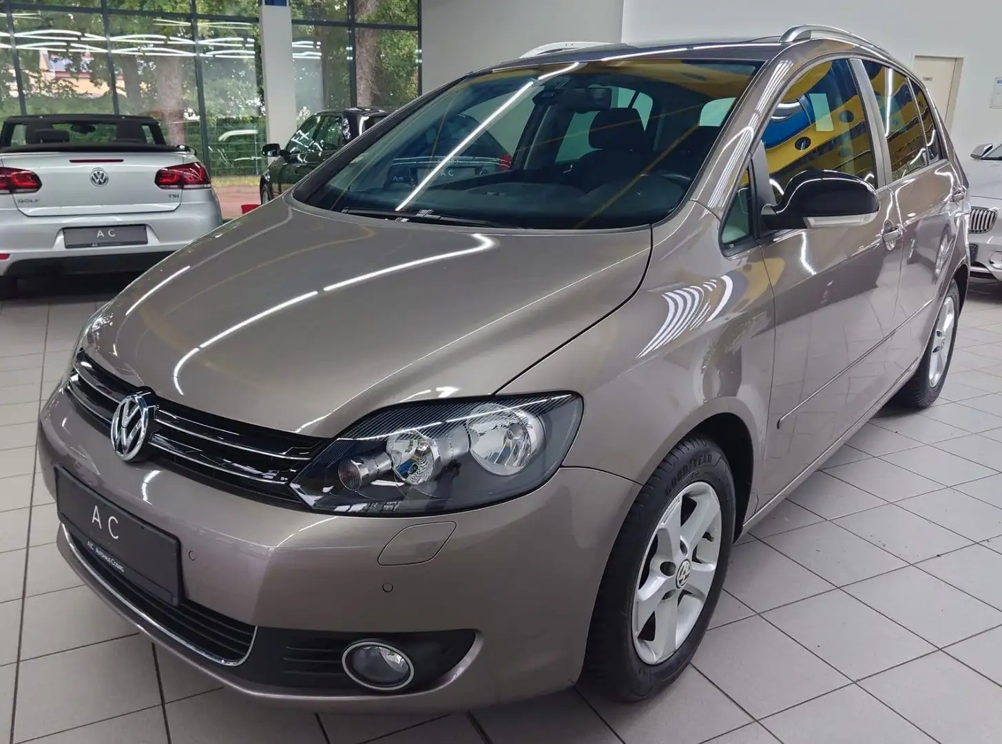 Volkswagen Golf Plus VI Style,Automatik,SD,Navi,Klima,2.Han Brun - 1