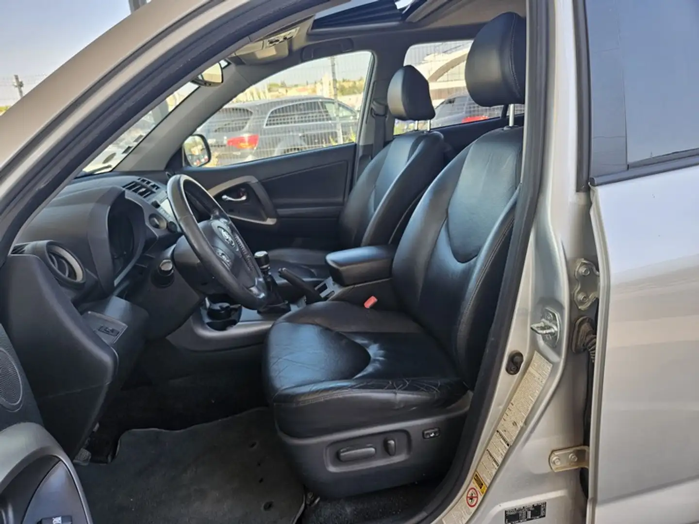 Toyota RAV 4 D-4D 177 Clean Power Techno GAR 1 AN g - 2