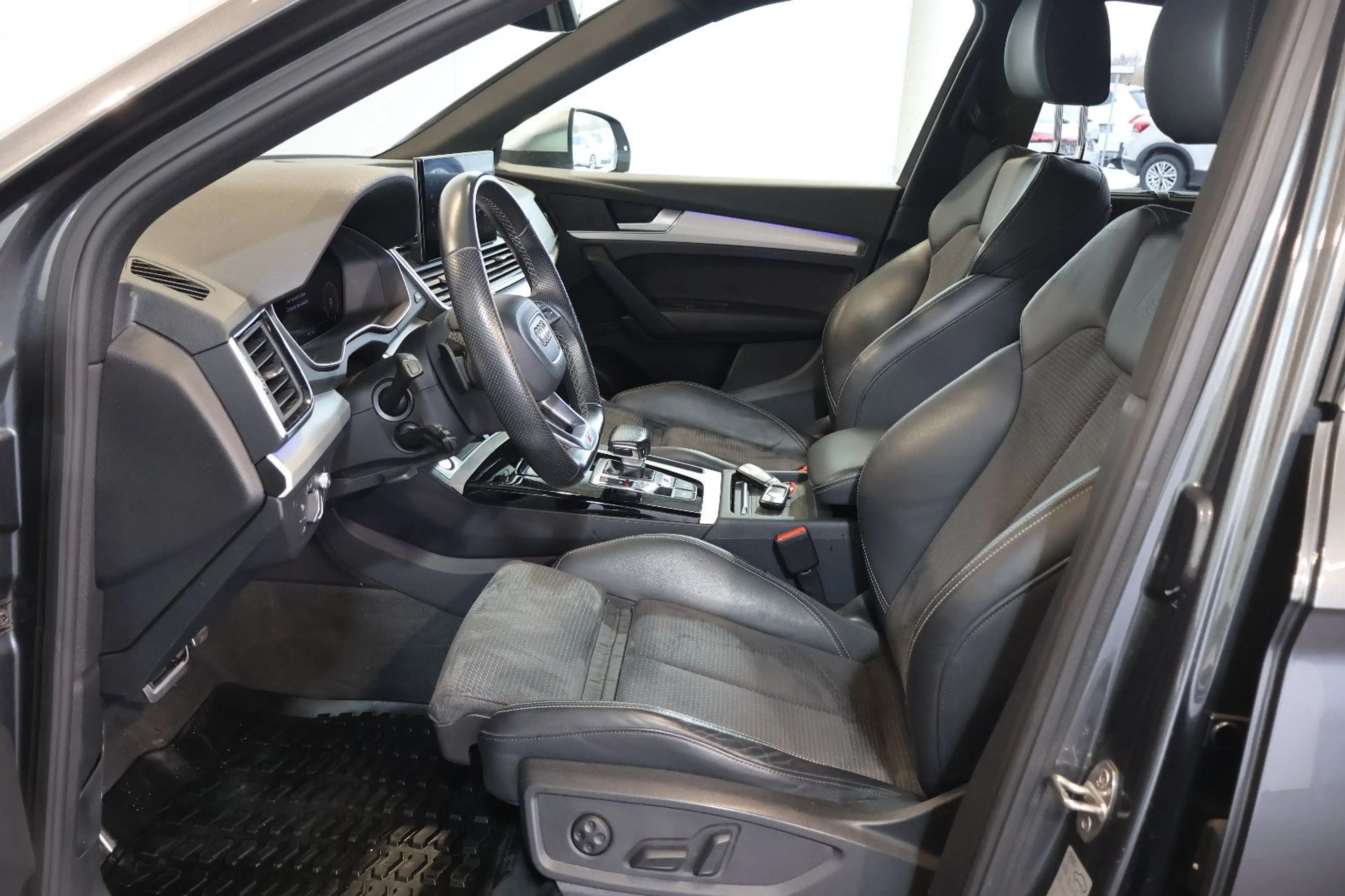 Audi SQ5 Sportback 3.0 TDI q. HUD+VIRTUAL+KEY+21"+AHK — photo 12