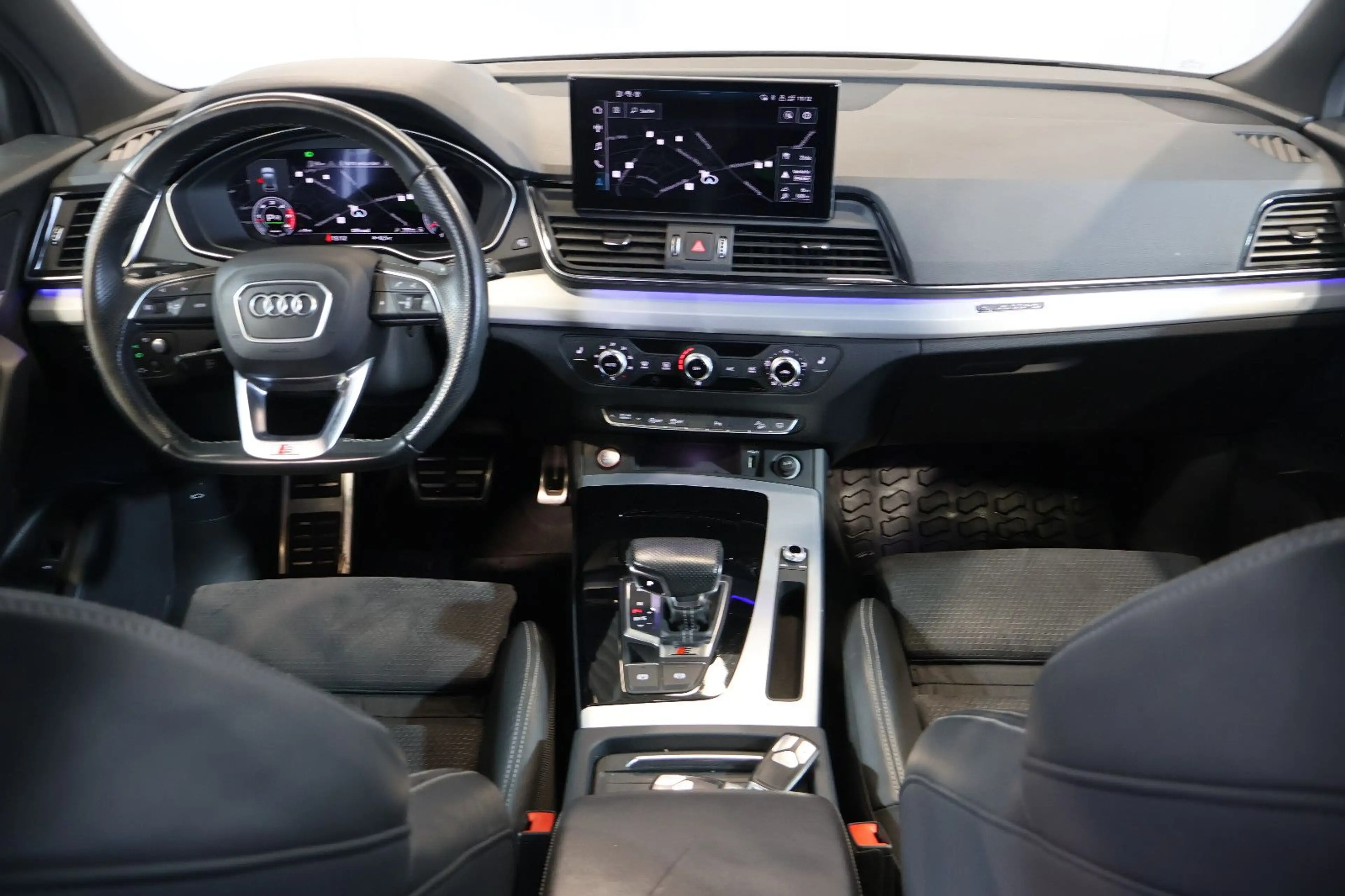 Audi SQ5 Sportback 3.0 TDI q. HUD+VIRTUAL+KEY+21"+AHK — photo 8