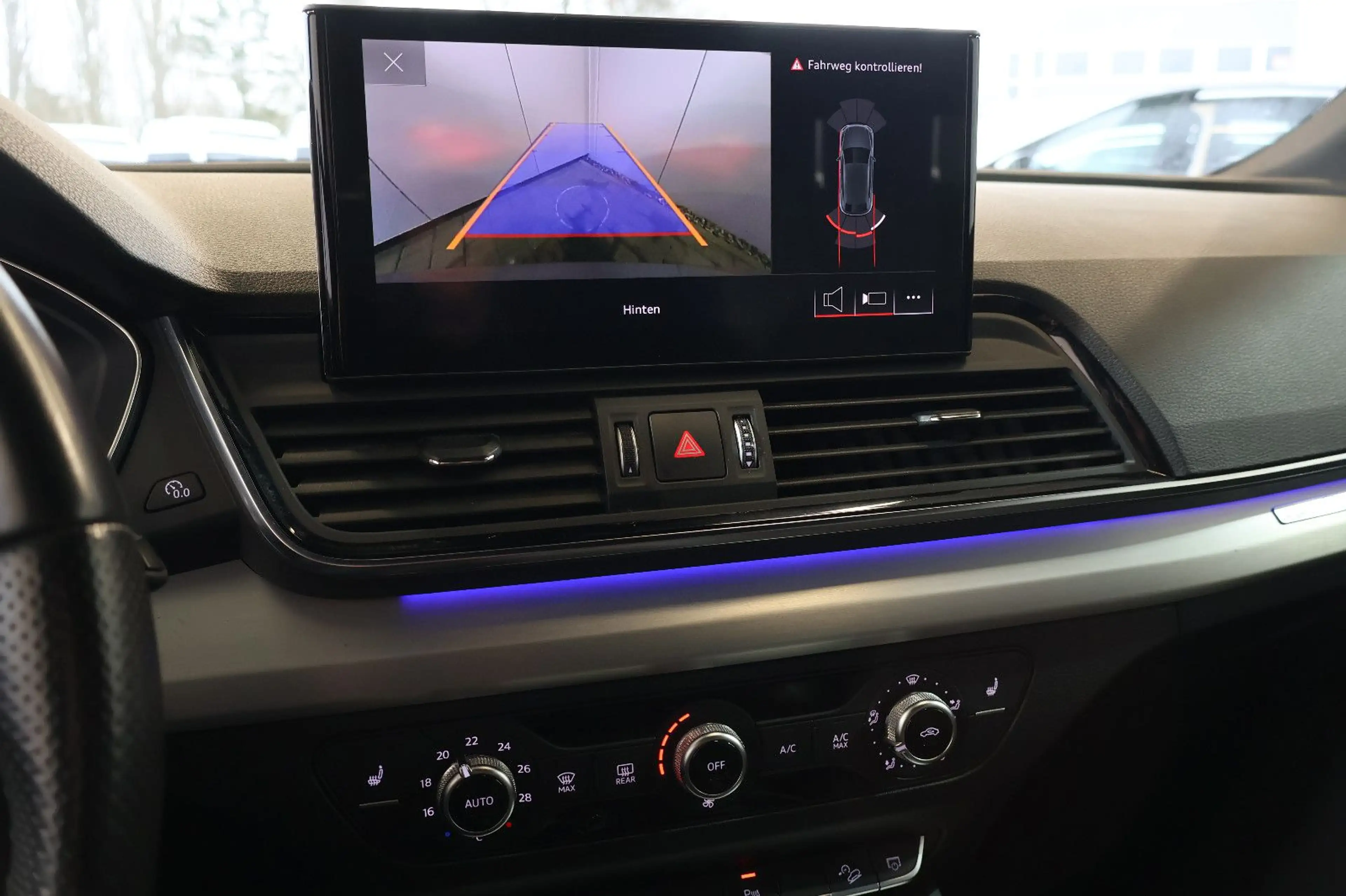 Audi SQ5 Sportback 3.0 TDI q. HUD+VIRTUAL+KEY+21"+AHK — photo 13