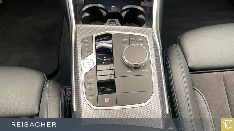 BMW 330 e A xDrive Tou M-Sport PRO,Pano,AHK,360° — photo 11