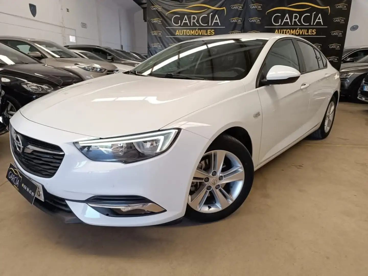 Opel Insignia 1.6CDTI ecoF. S&S Excellence 136 Wit - 1