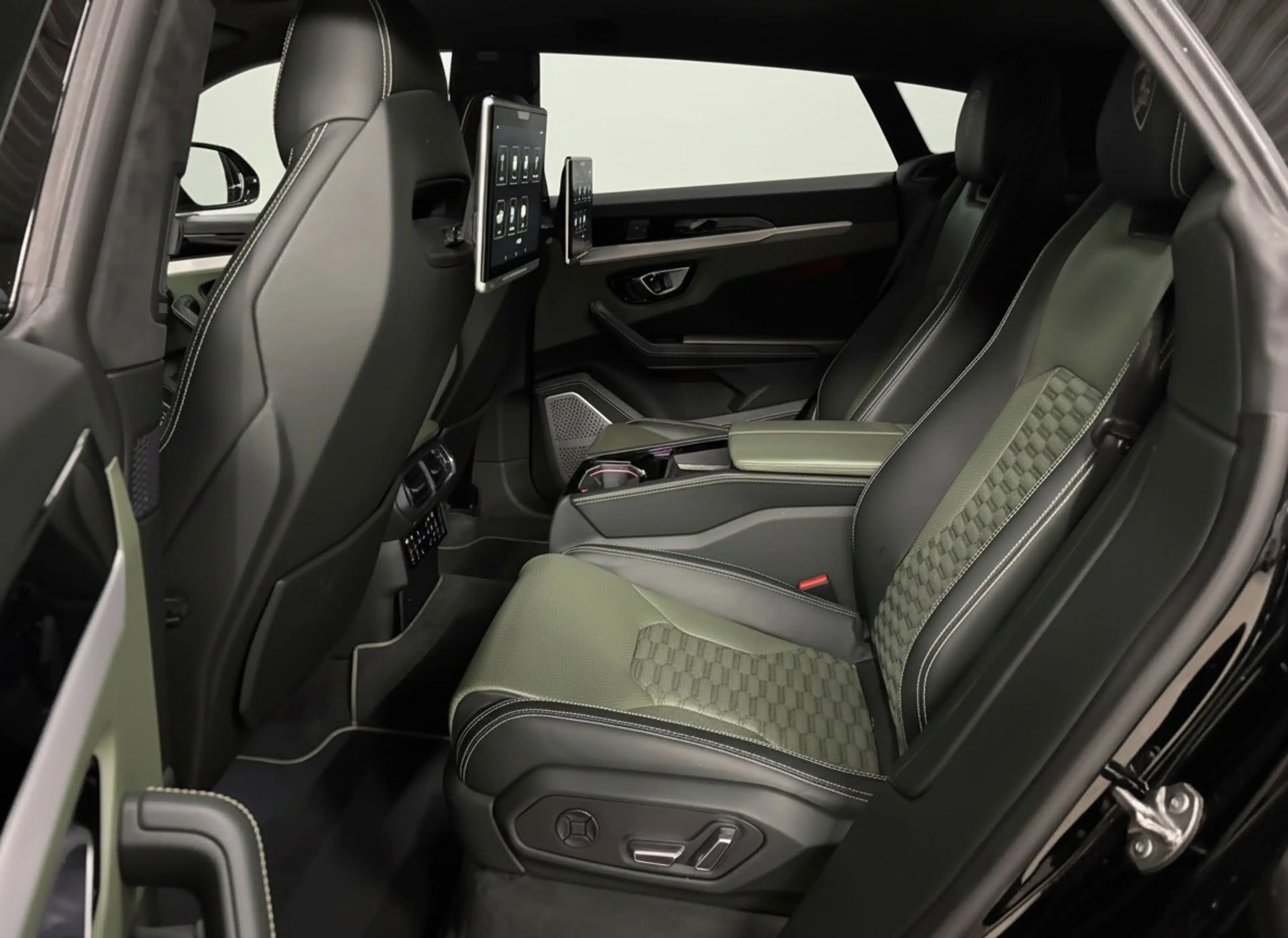 Lamborghini Urus 4.0 V8 - Keramisch - Pano - B&O - Massage — photo 13