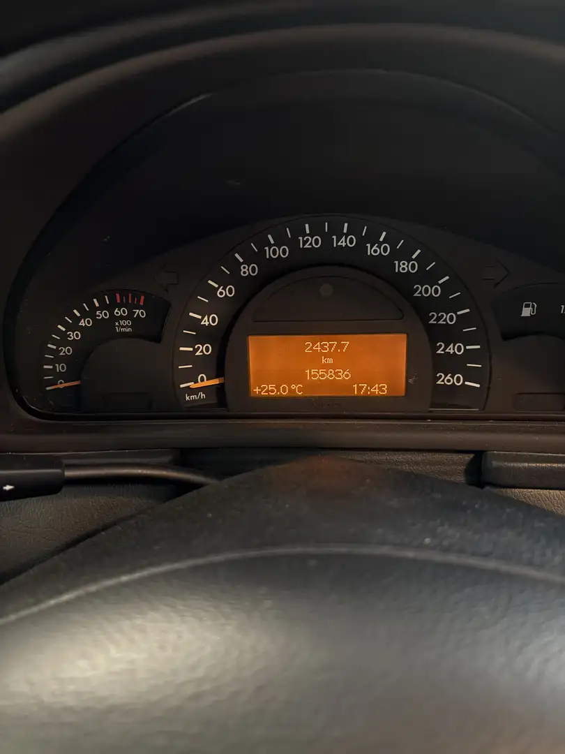 Mercedes-Benz C 180 Classic - 2