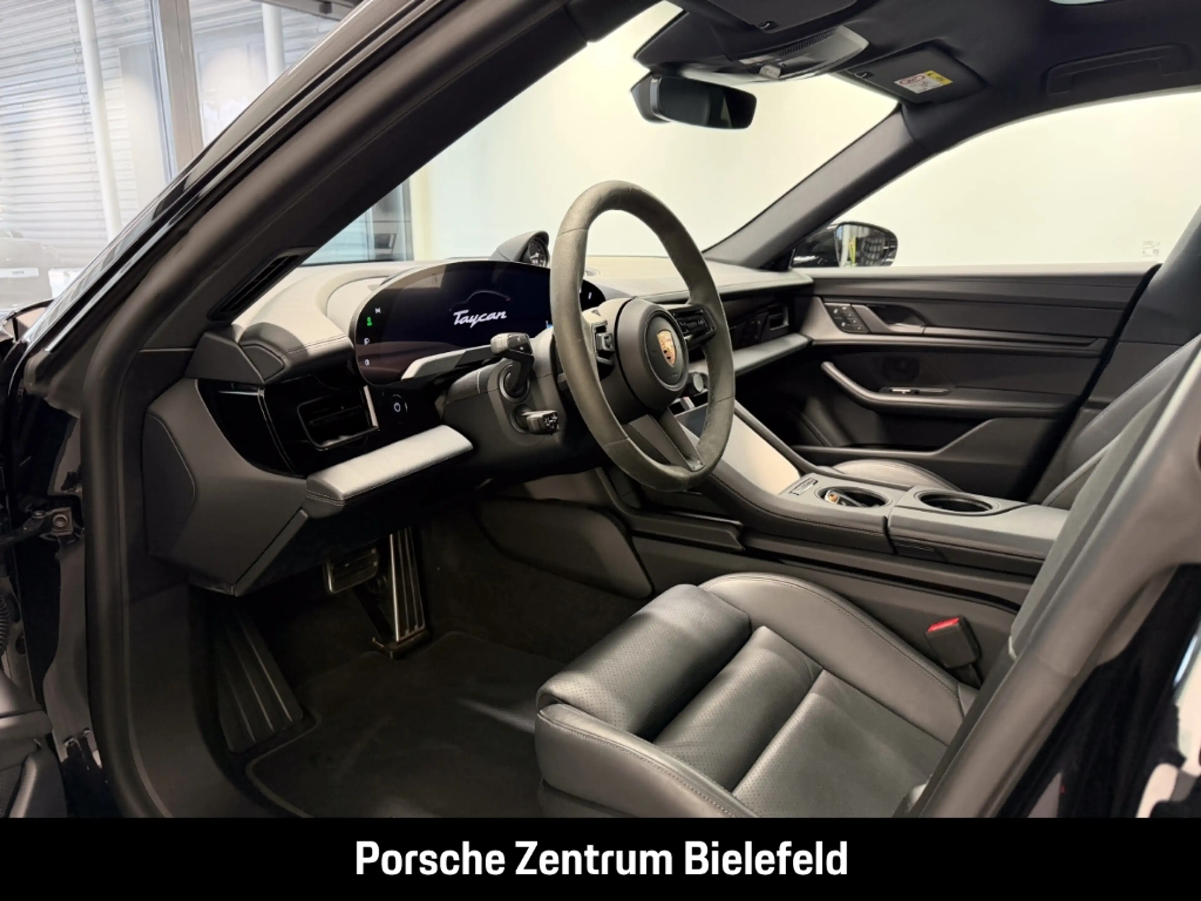 Porsche Taycan Black Edition — photo 18