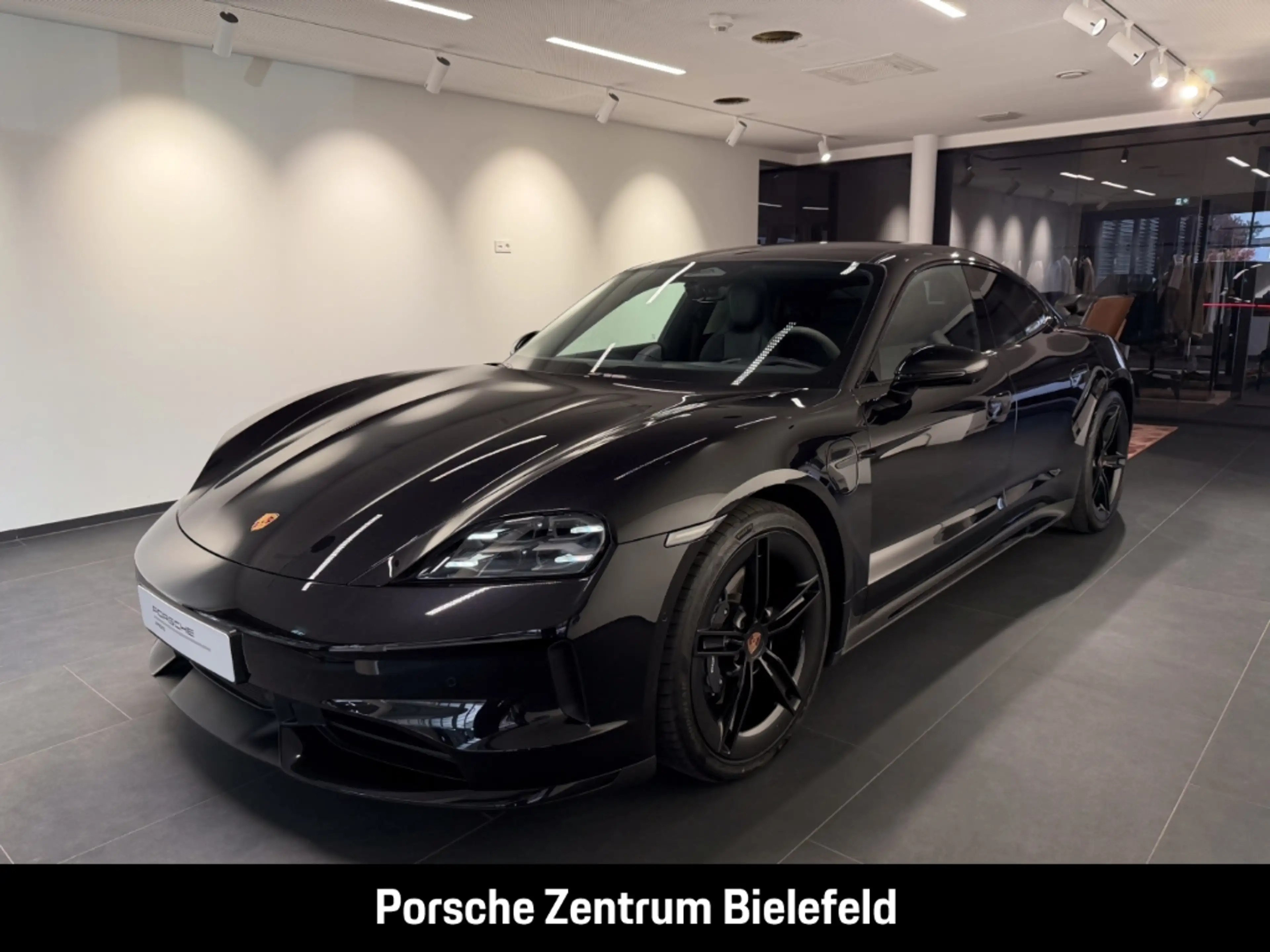 Porsche Taycan Black Edition