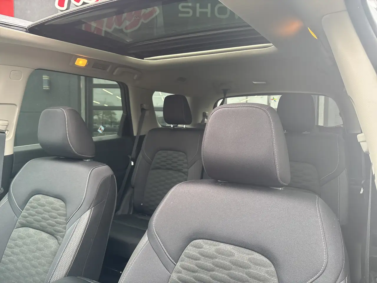 Nissan Pathfinder снимка Nissan Pathfinder