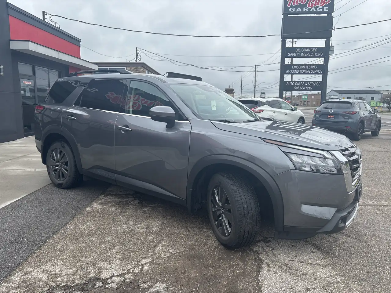 Nissan Pathfinder снимка Nissan Pathfinder