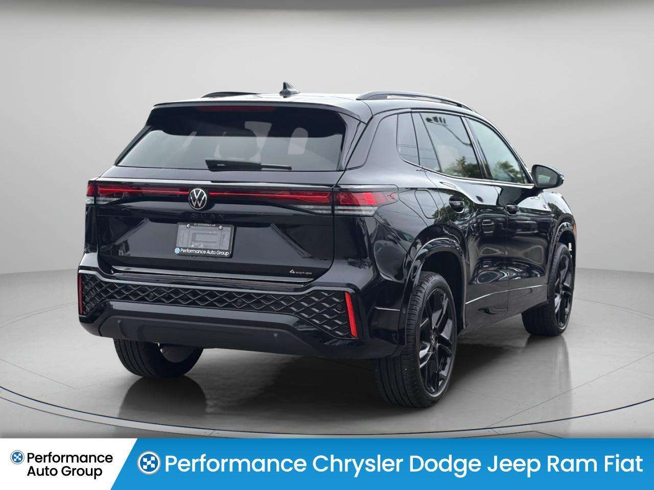 2026 Volkswagen Tiguan Comfortline R-Line Black Edition | AWD | Pano Roof — photo 1