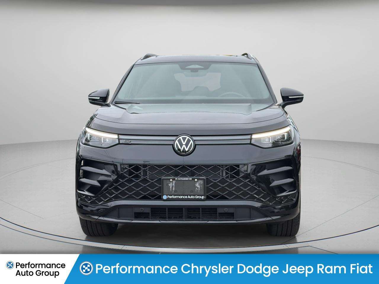 2026 Volkswagen Tiguan Comfortline R-Line Black Edition | AWD | Pano Roof — photo 1