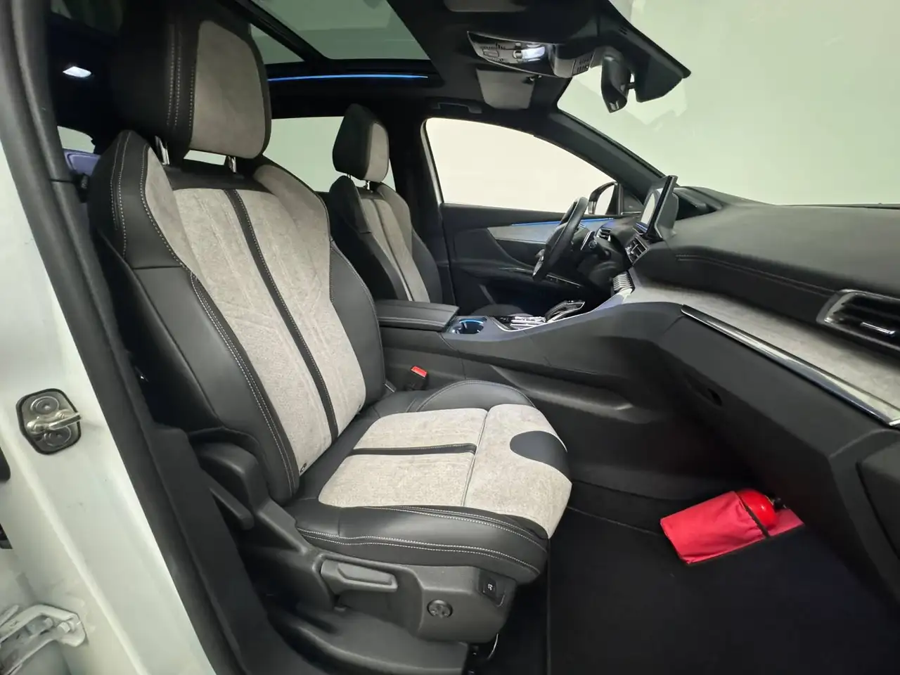 Peugeot 3008 1.6 Hybrid4 300 PHEV GT *PANO*TREKHAAK*, миниатюра 19