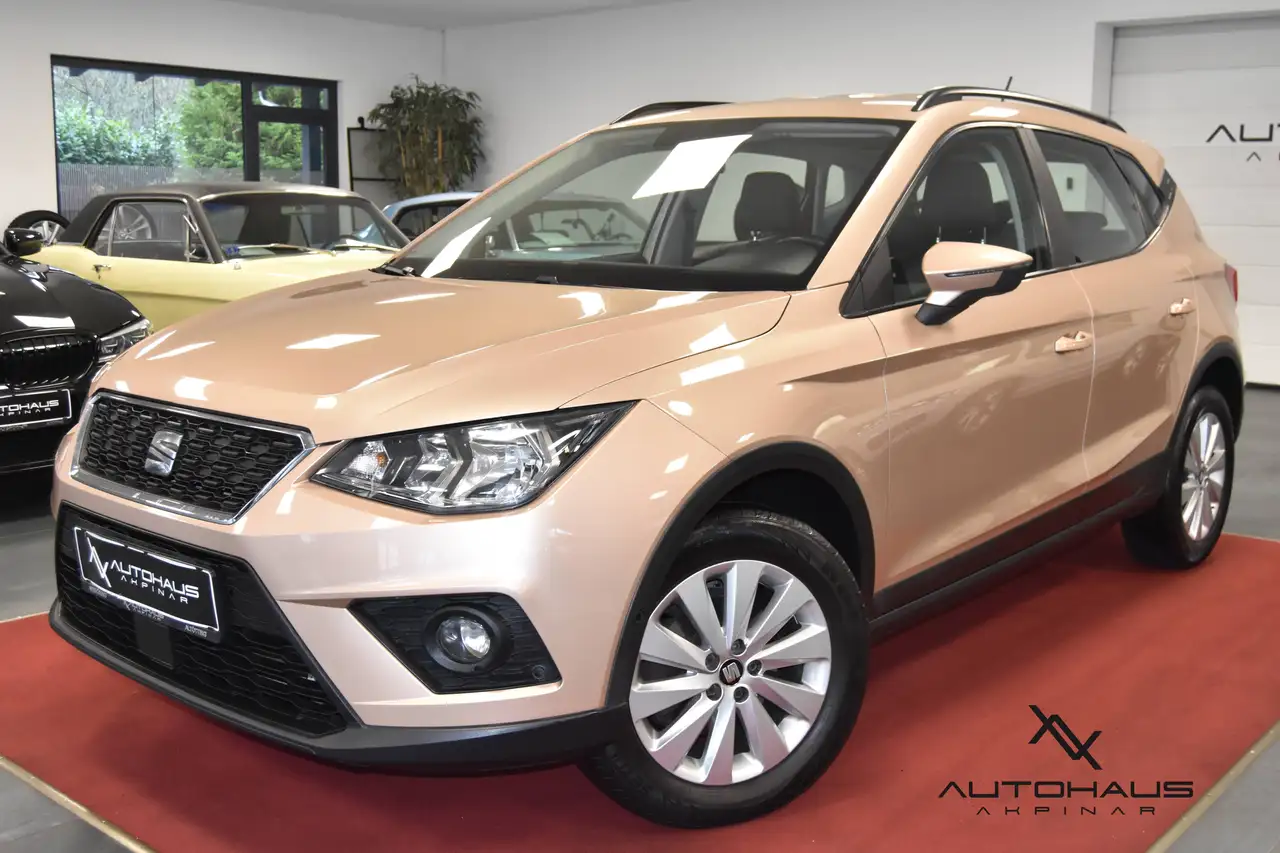 SEAT Arona Style.~SHZ.~PDC.~NAVI.~CARPL.~ACC.~KLIMA.~TÜV. — photo 1 of 15