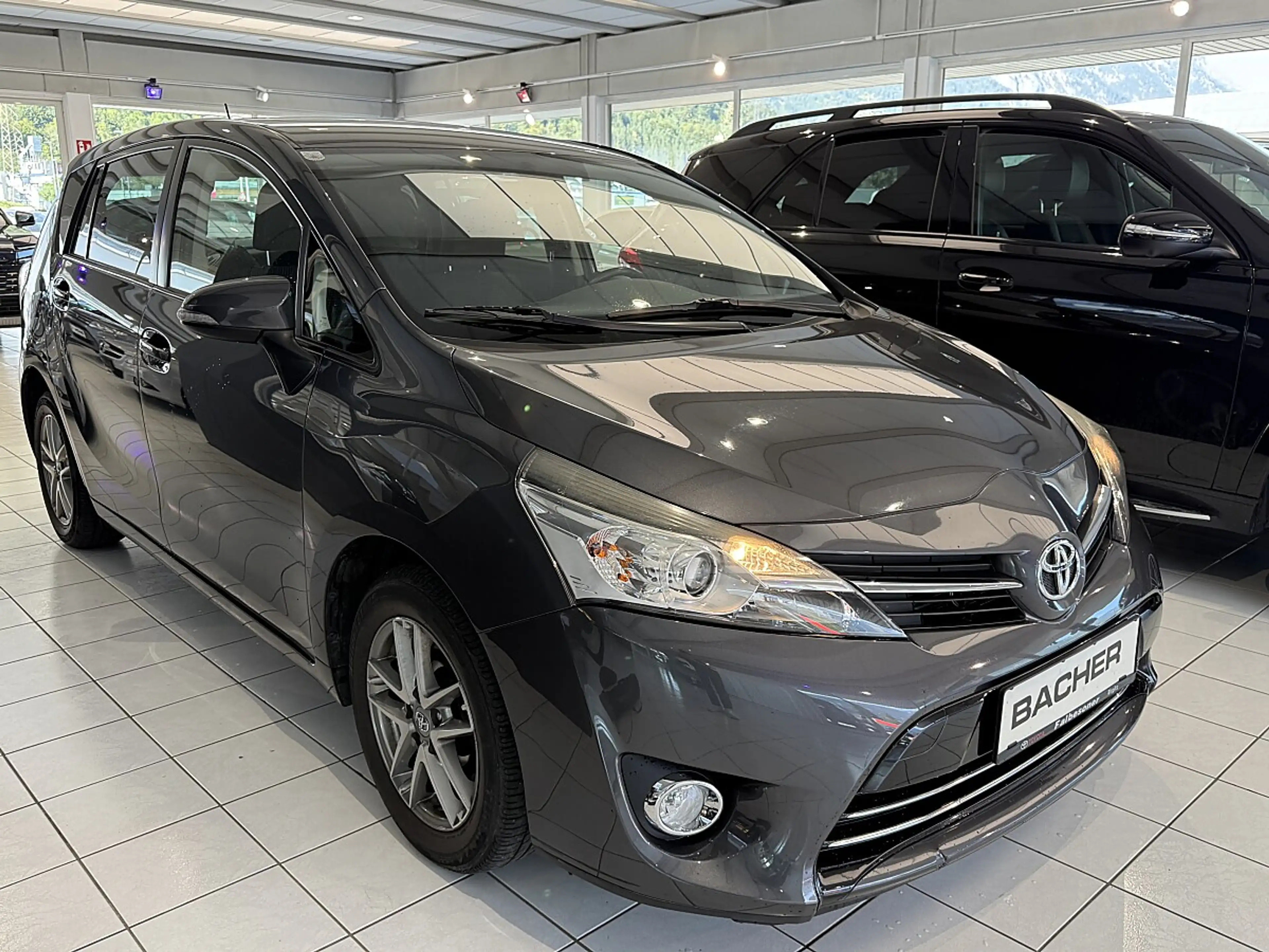 Toyota Verso 1,6 D-4D Young - nur für Händler oder Bastler — photo 11