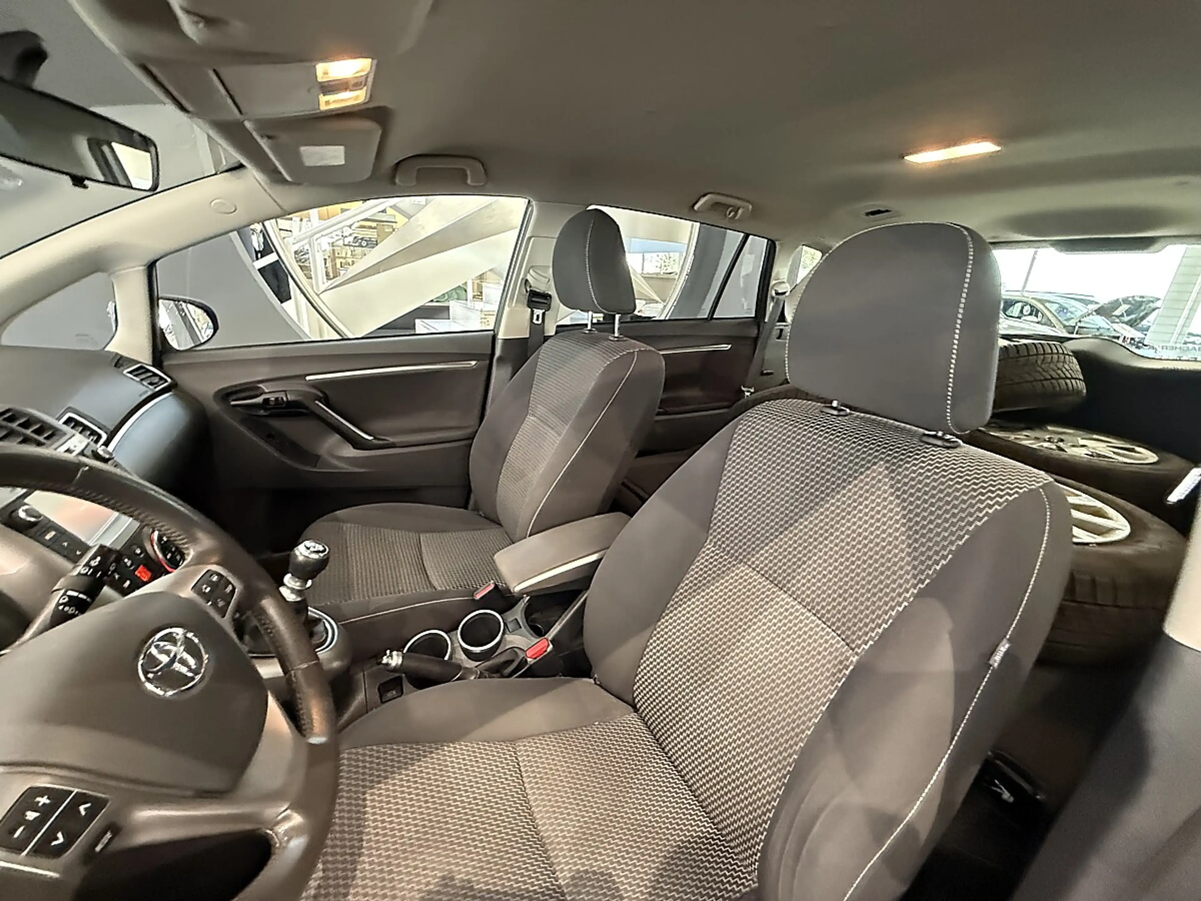 Toyota Verso 1,6 D-4D Young - nur für Händler oder Bastler — photo 15