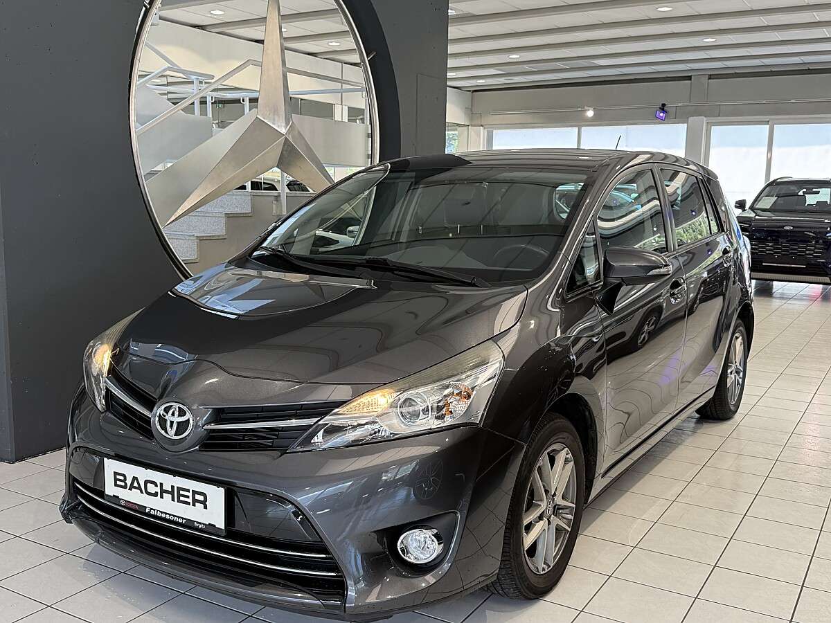 2016 Toyota VERSO