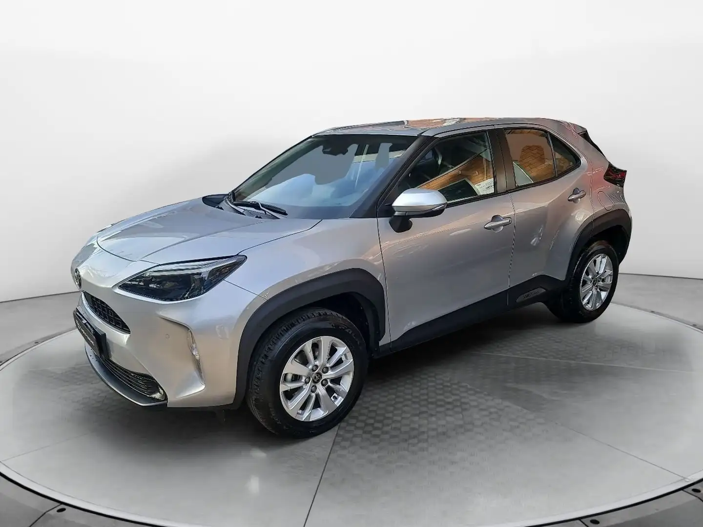 Toyota Yaris Cross 1.5 Hybrid 5p. Business Zilver - 1