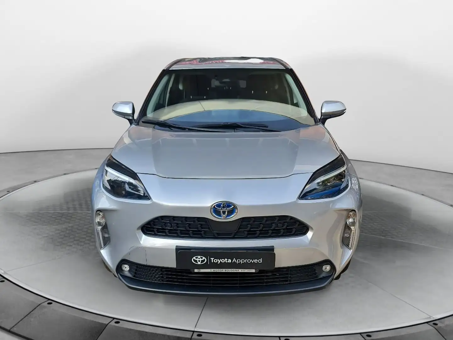 Toyota Yaris Cross 1.5 Hybrid 5p. Business Zilver - 2