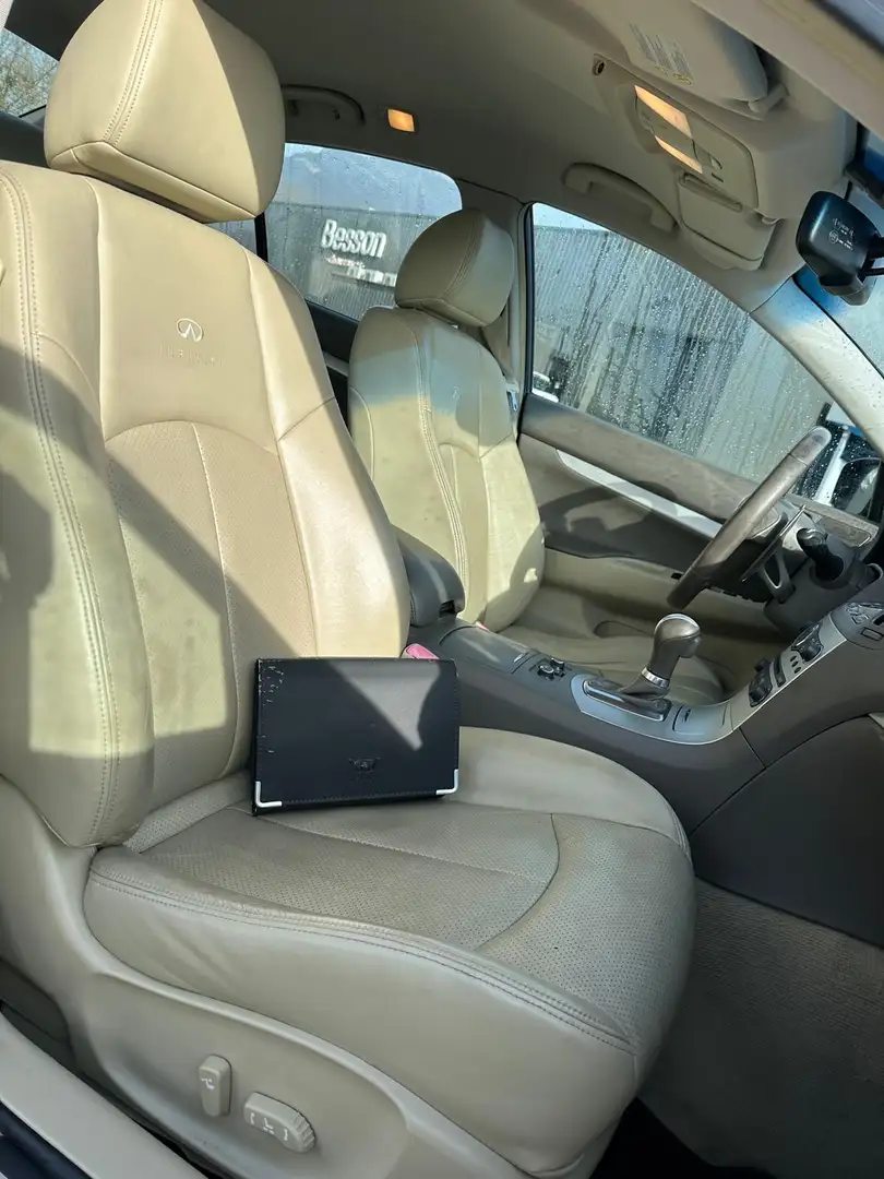 Infiniti G37 Infiniti g37 3.7 v6 320 cv Beige - 2