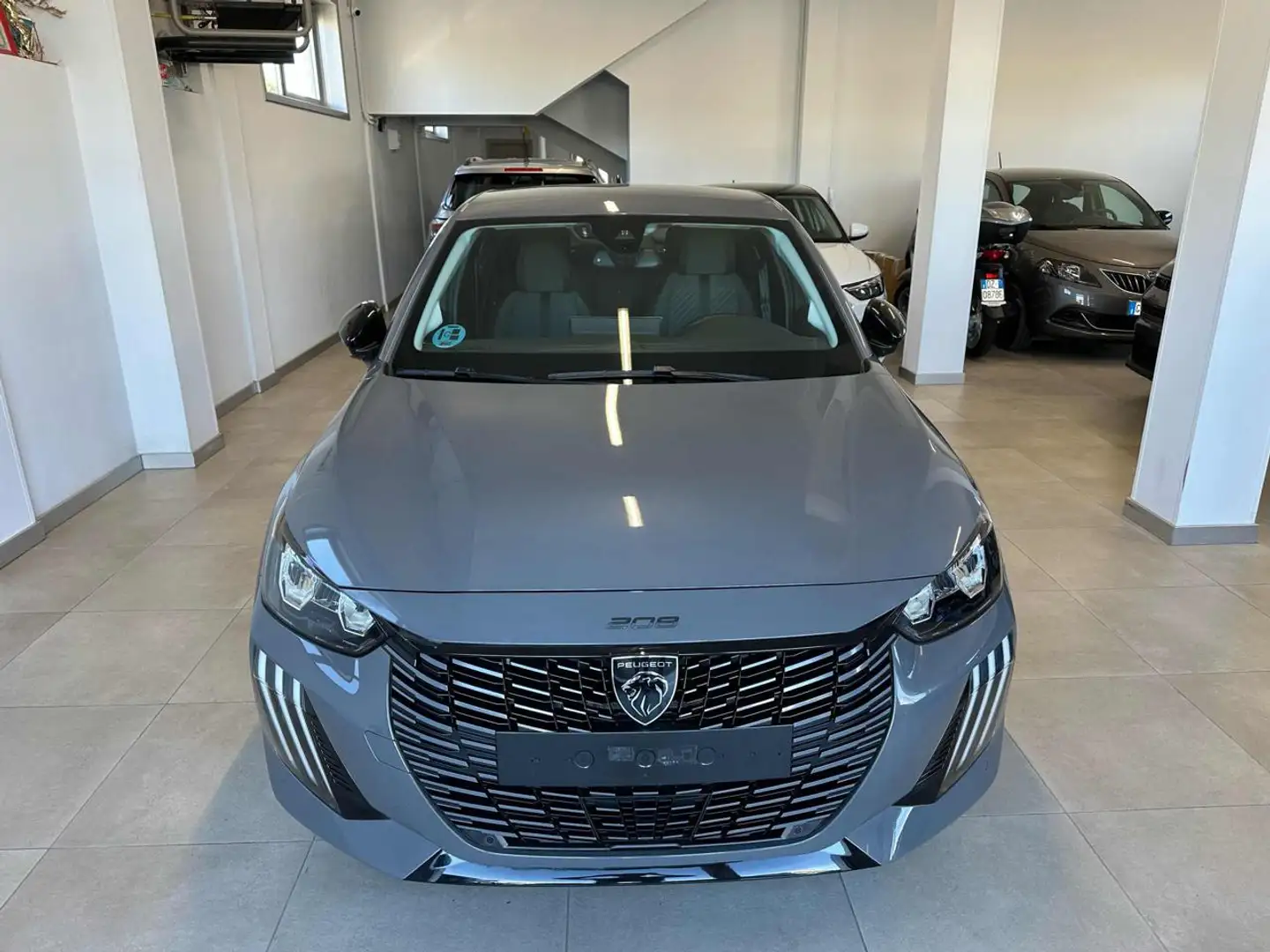 Peugeot 208 PureTech 100 Stop&Start 5 porte Allure Grigio - 2