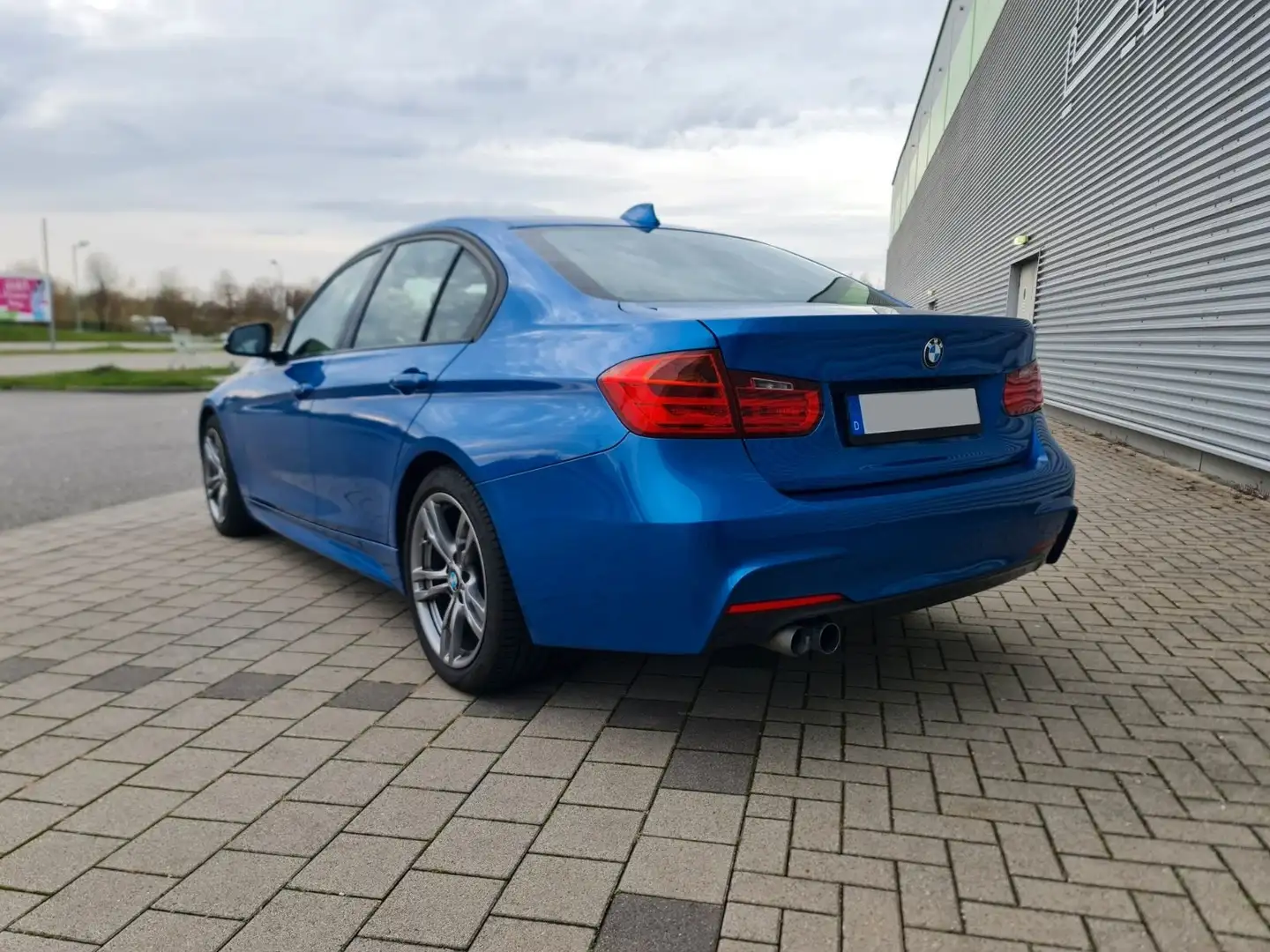 BMW 316 316d Aut. M-Paket Blau - 2
