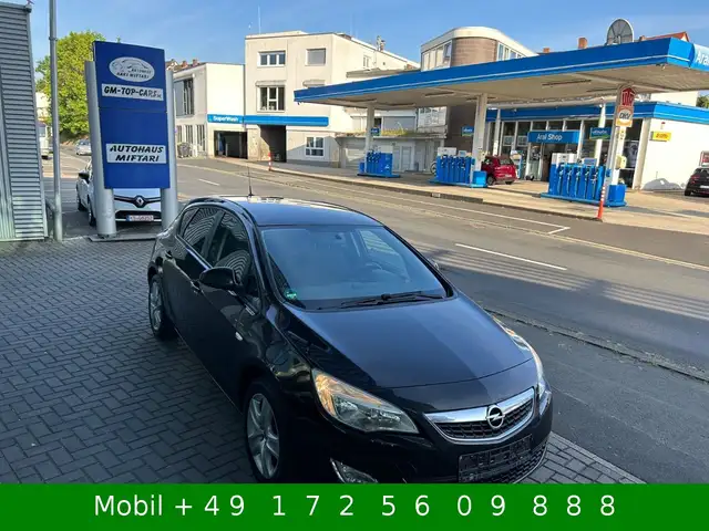 Opel Astra view 7