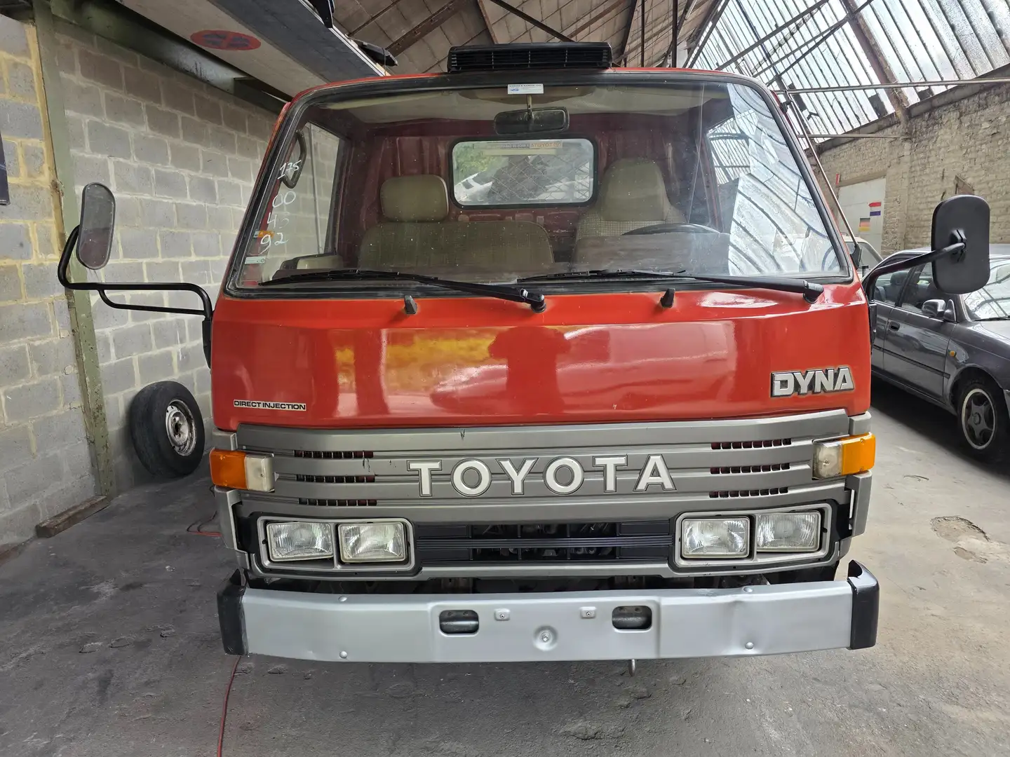 Toyota Dyna Dyna 250 (BU84L) MDDTW 6.2 Rouge - 2