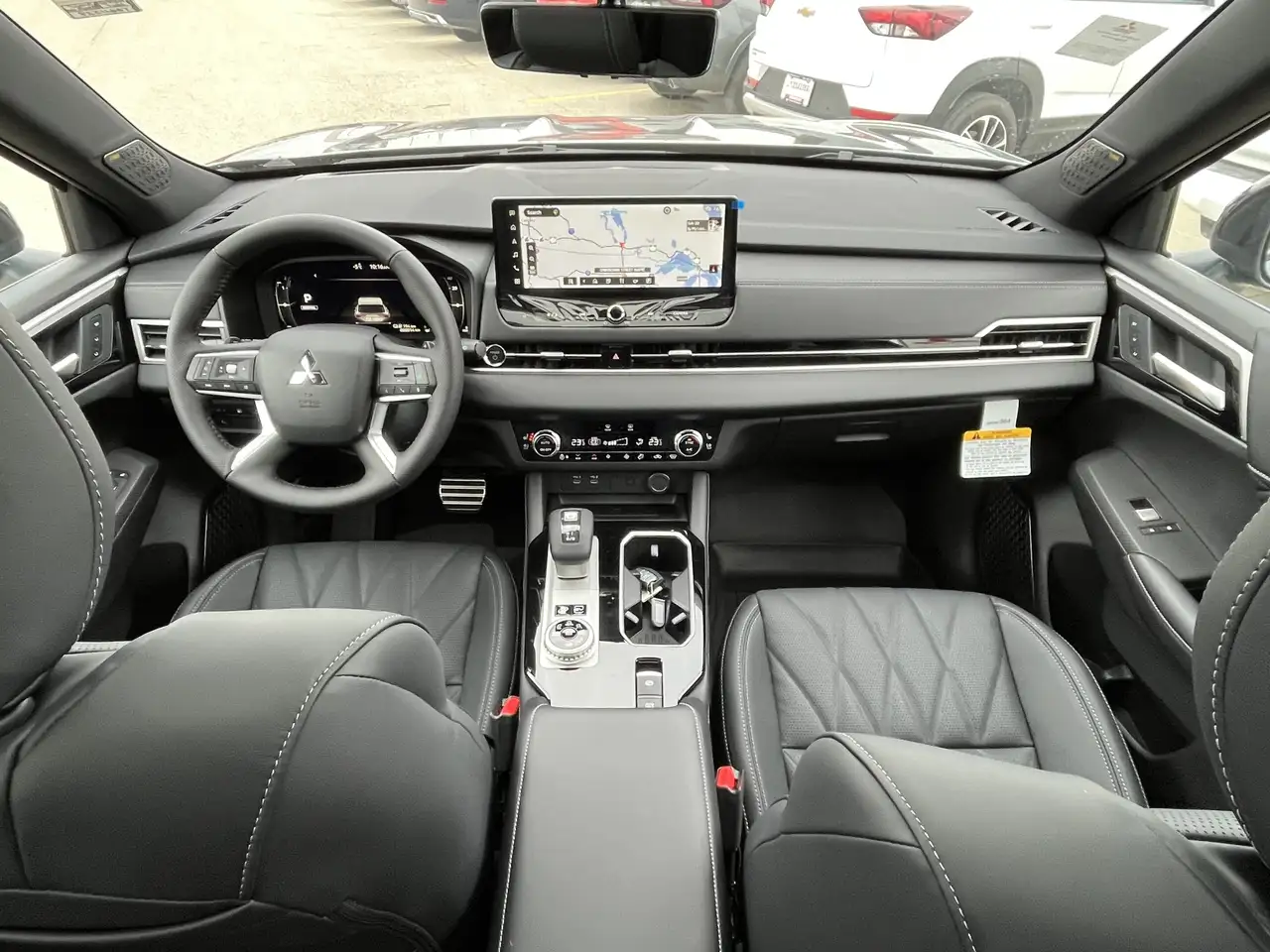Mitsubishi Outlander photo Mitsubishi Outlander