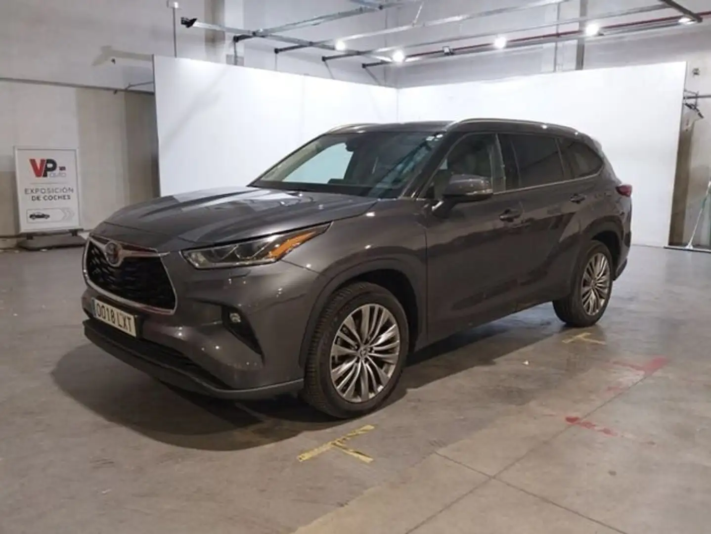 Toyota Highlander 2.5 Advance P. Met. Techo Panorámico Gris - 1
