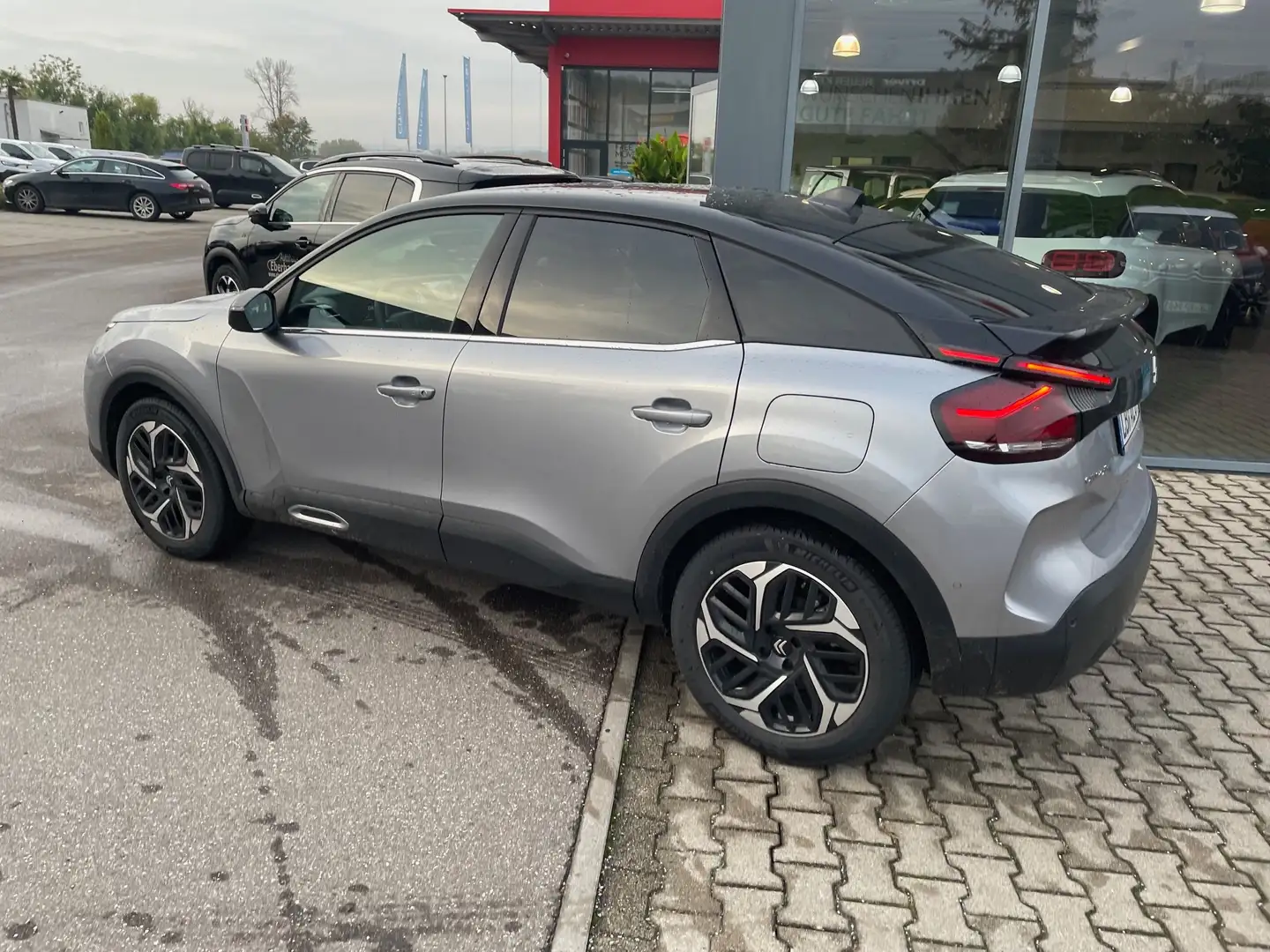 Citroen C4 Pure Tech 130 EAT8 Max Silber - 2