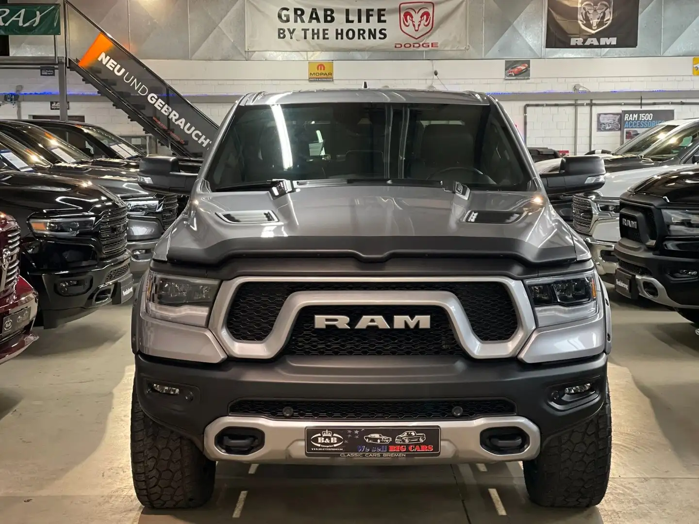 Dodge RAM REBEL+NIGHT+QUAD+UNFALLFREI+D.FHZ+PRINS+AHK+LUFT Argent - 2