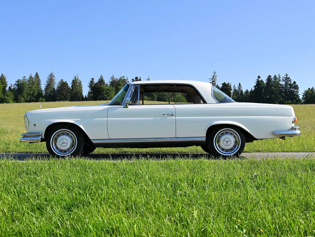 Mercedes-Benz 220 Seb Coupé - W111, foto 1