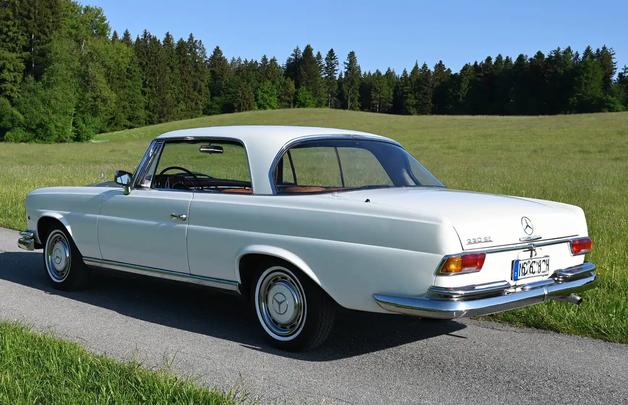 Mercedes-Benz 220 Seb Coupé - W111, foto 2