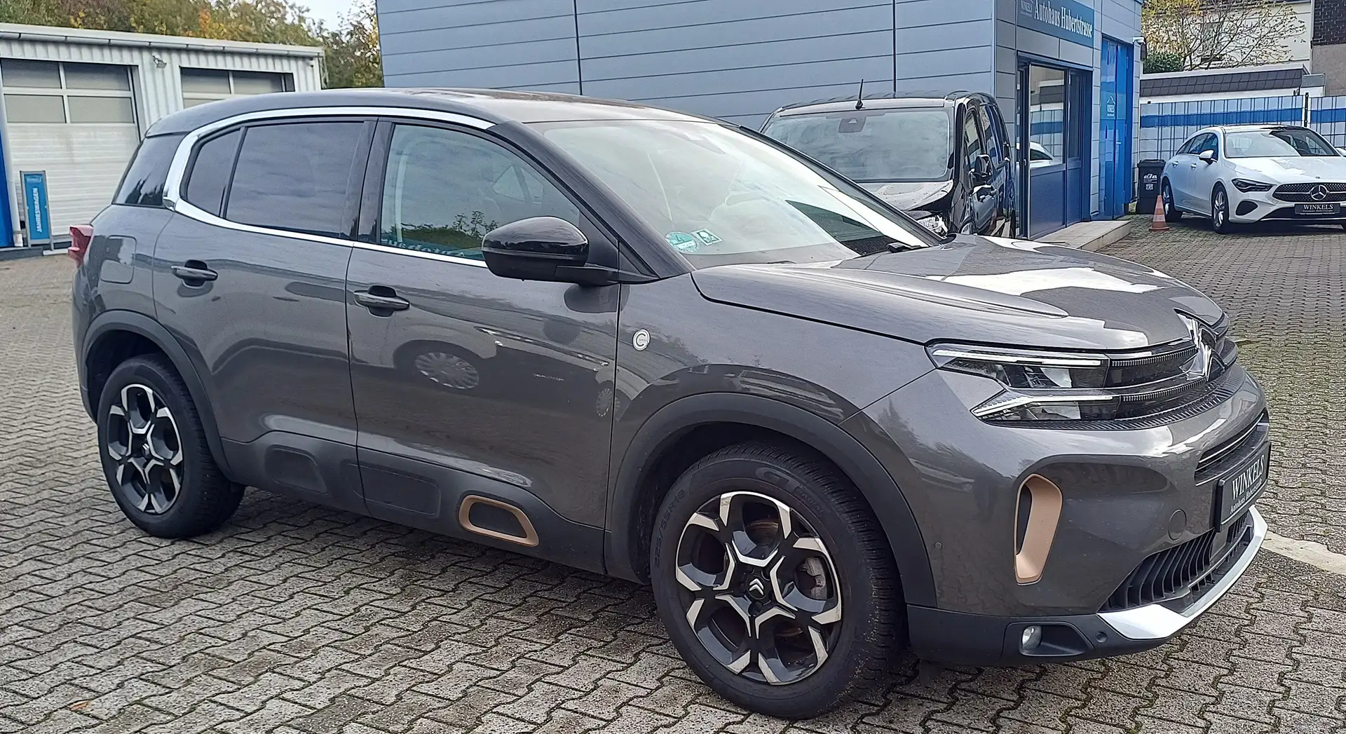 Citroen C5 Aircross C5 Aircross EAT8 C Series-Navi-Leder-360°-18" Grau - 2
