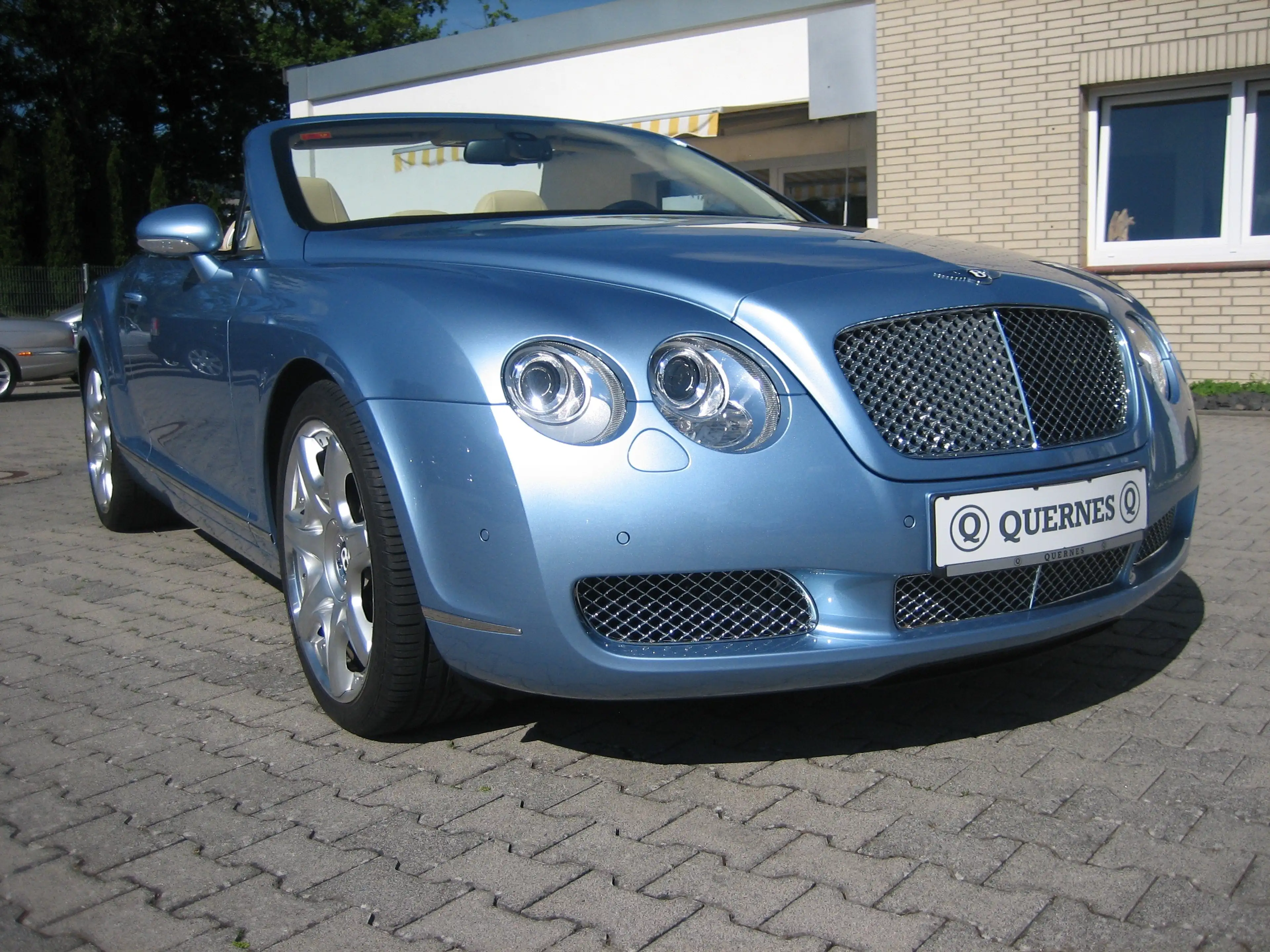 Bentley Continental Continental GTC — photo 2