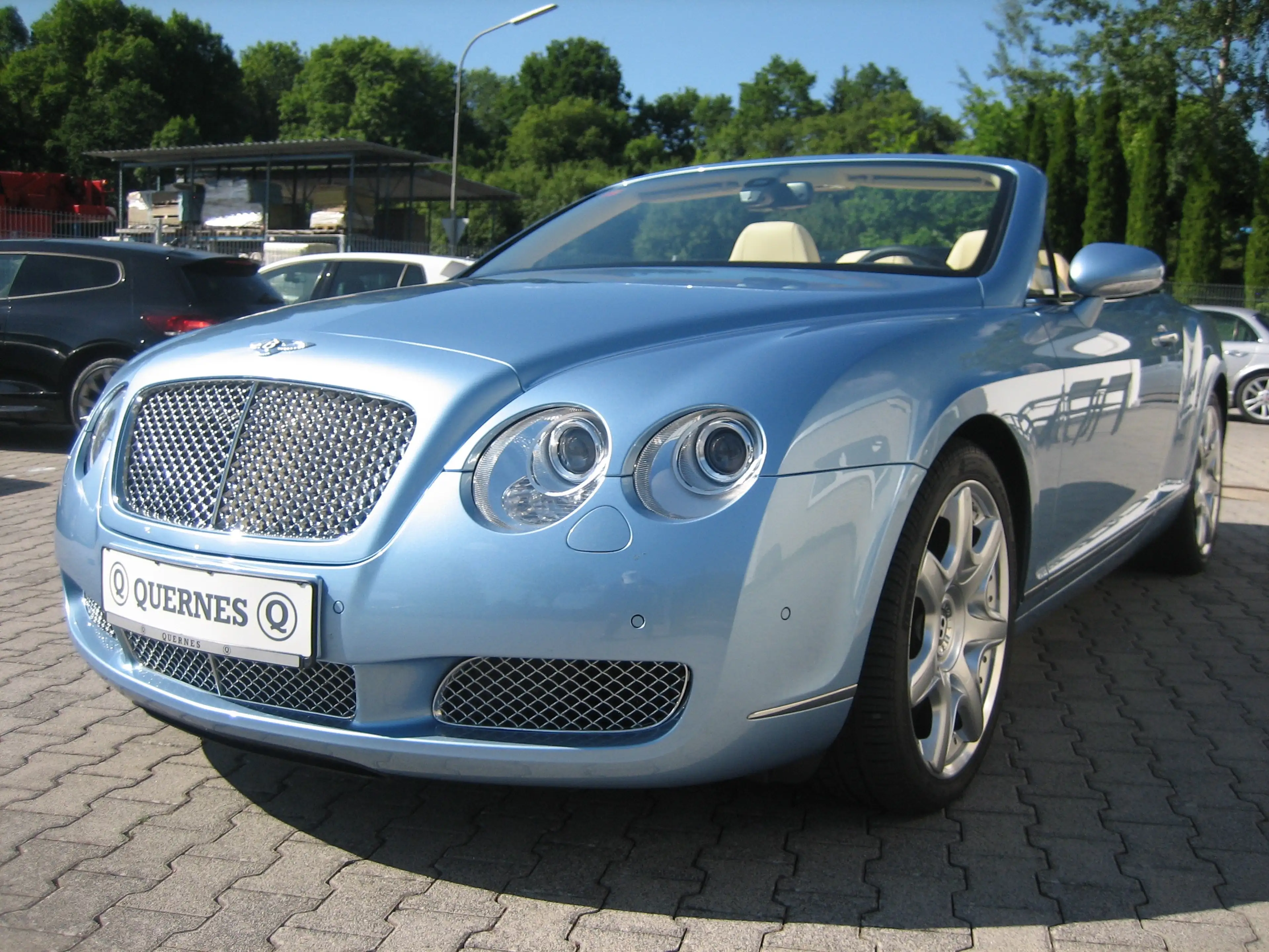Bentley Continental Continental GTC — photo 14