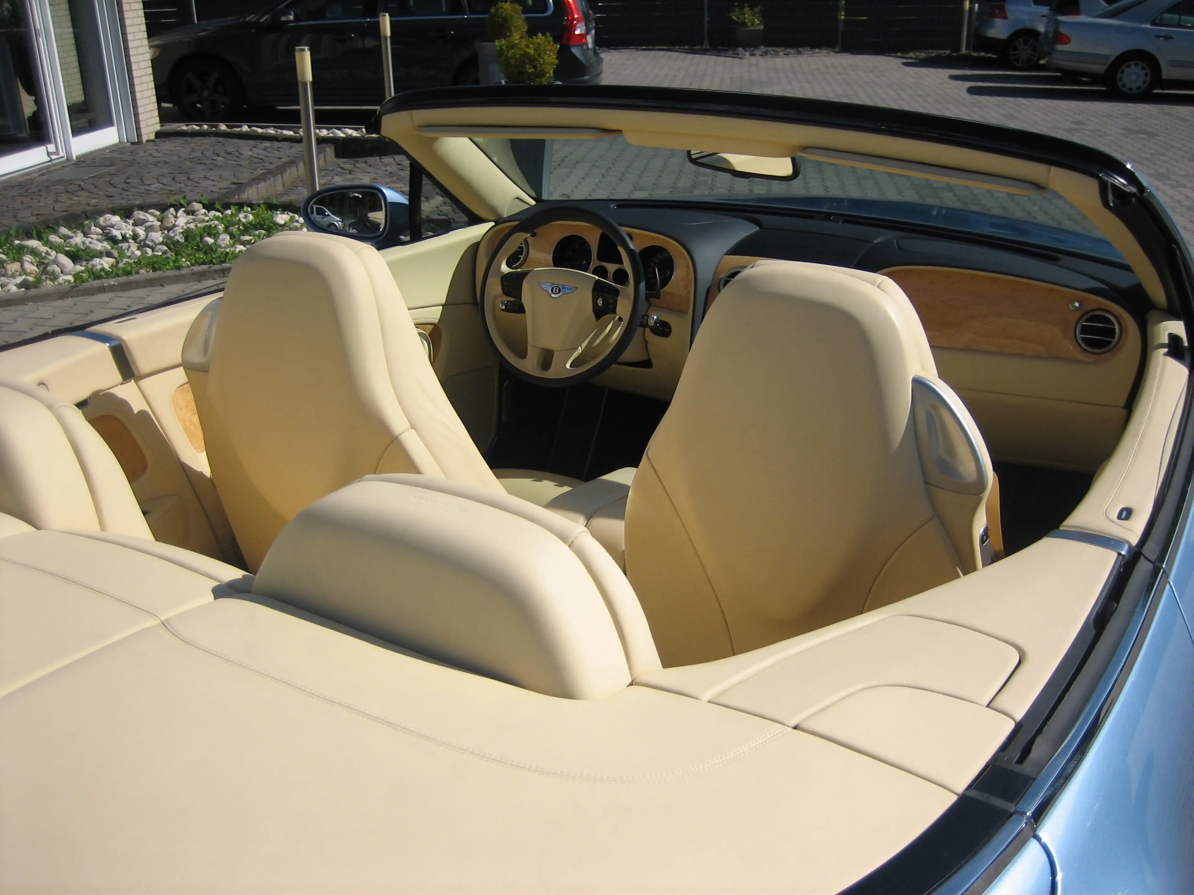 Bentley Continental Continental GTC — photo 7