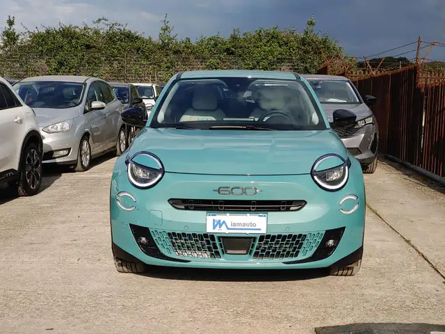 Fiat 600 view 2