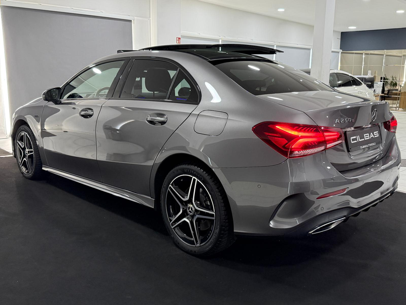 Mercedes-Benz A 250 e 8G LIMO AMG-LINE*PANO*AMBI*NIGHT*LED*KAM — photo 11