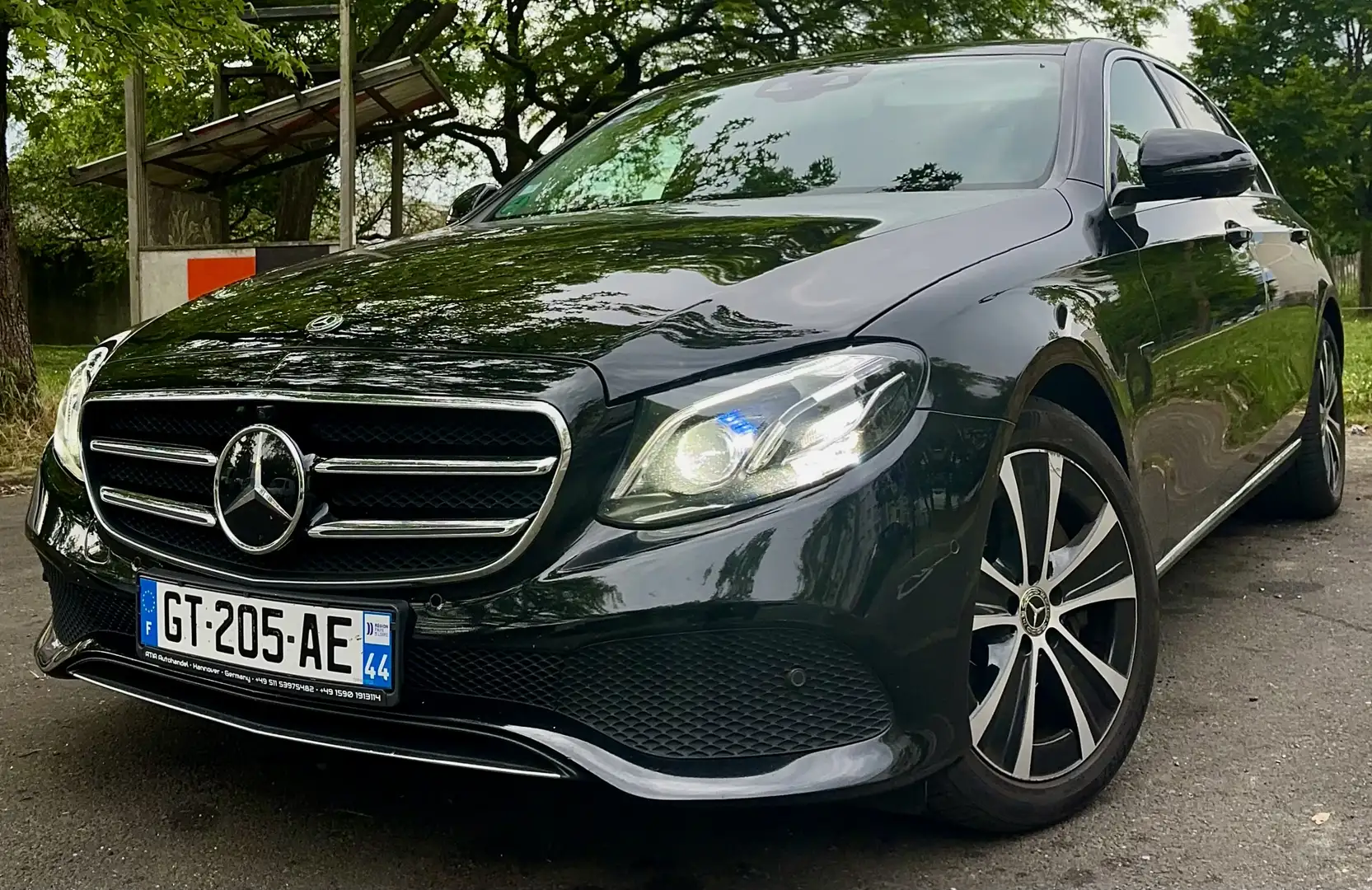 Mercedes-Benz E 300 Classe EQPower 9G-Tronic Avantgarde Line - 1