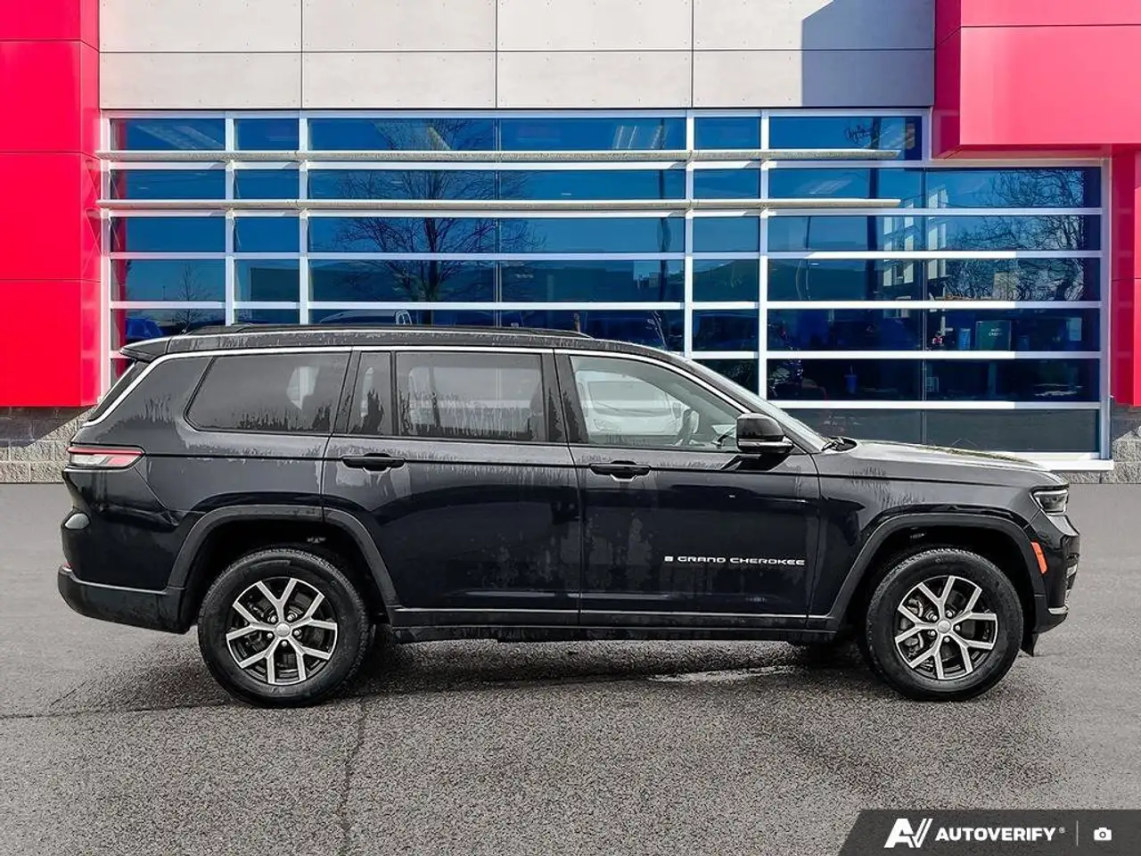 Jeep Grand Cherokee снимка Jeep Grand Cherokee