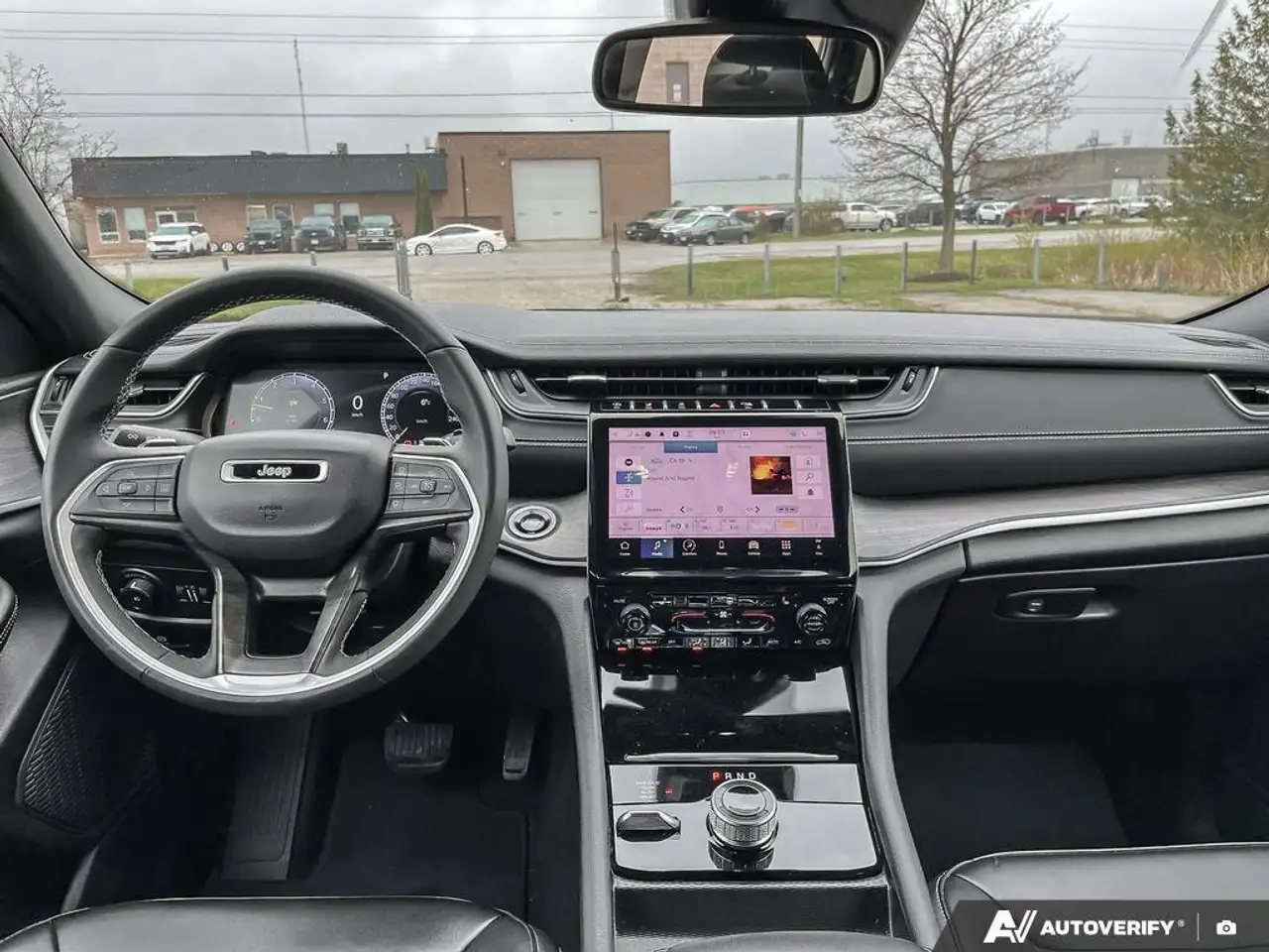 Jeep Grand Cherokee снимка Jeep Grand Cherokee